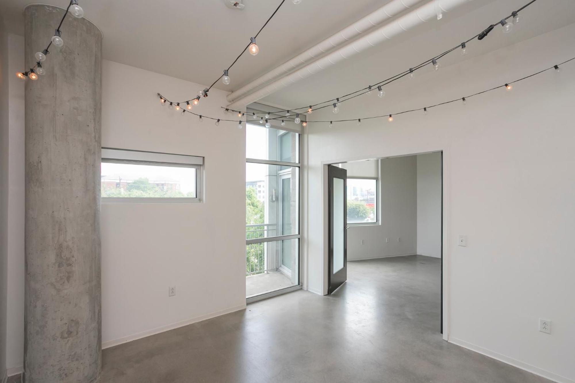 5m222- Unfurnished Amazing Layout * Nashville