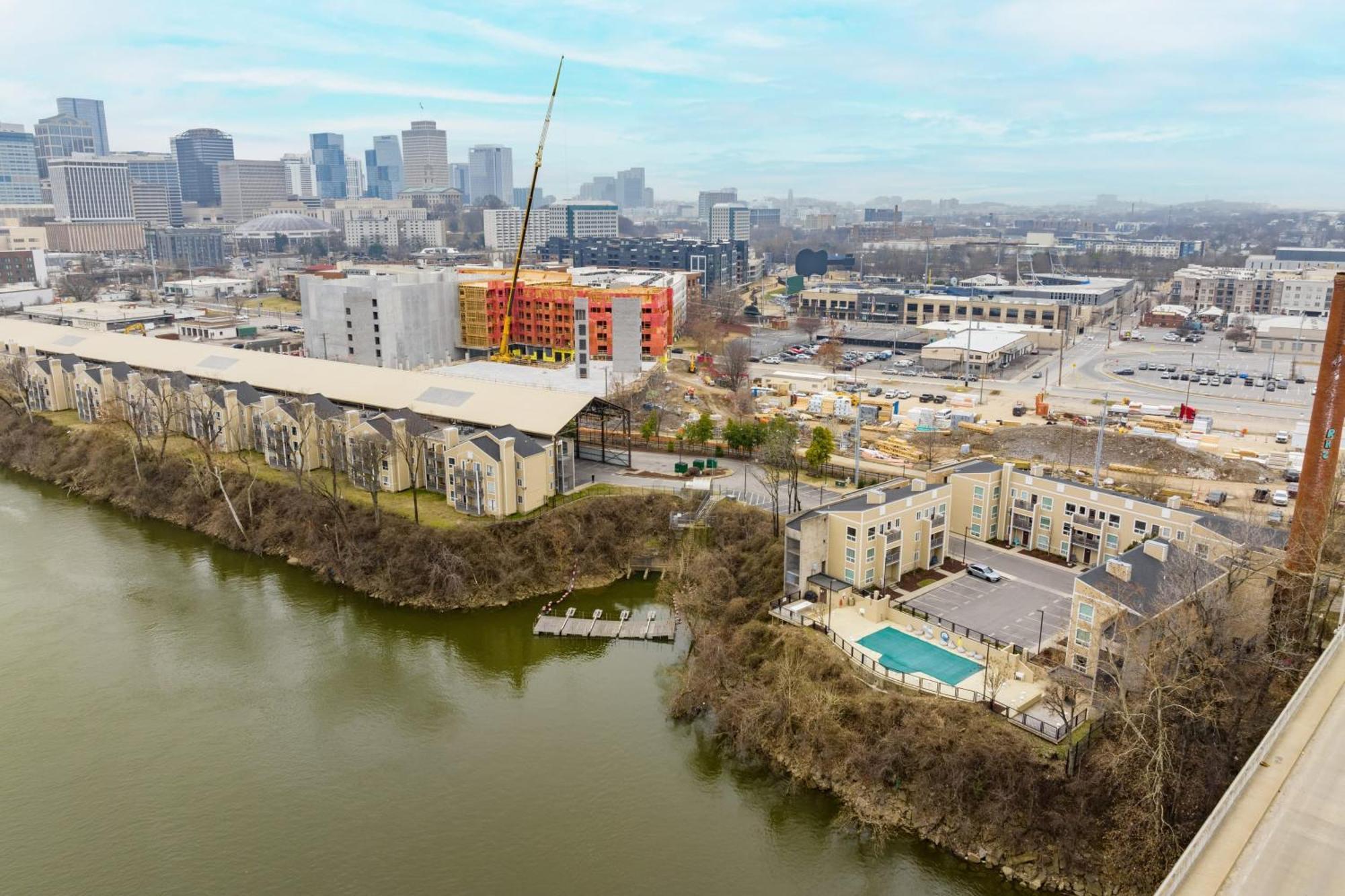 Cumberland River Views Walk To Broadway Downtown Stadium Rockin Riverfront