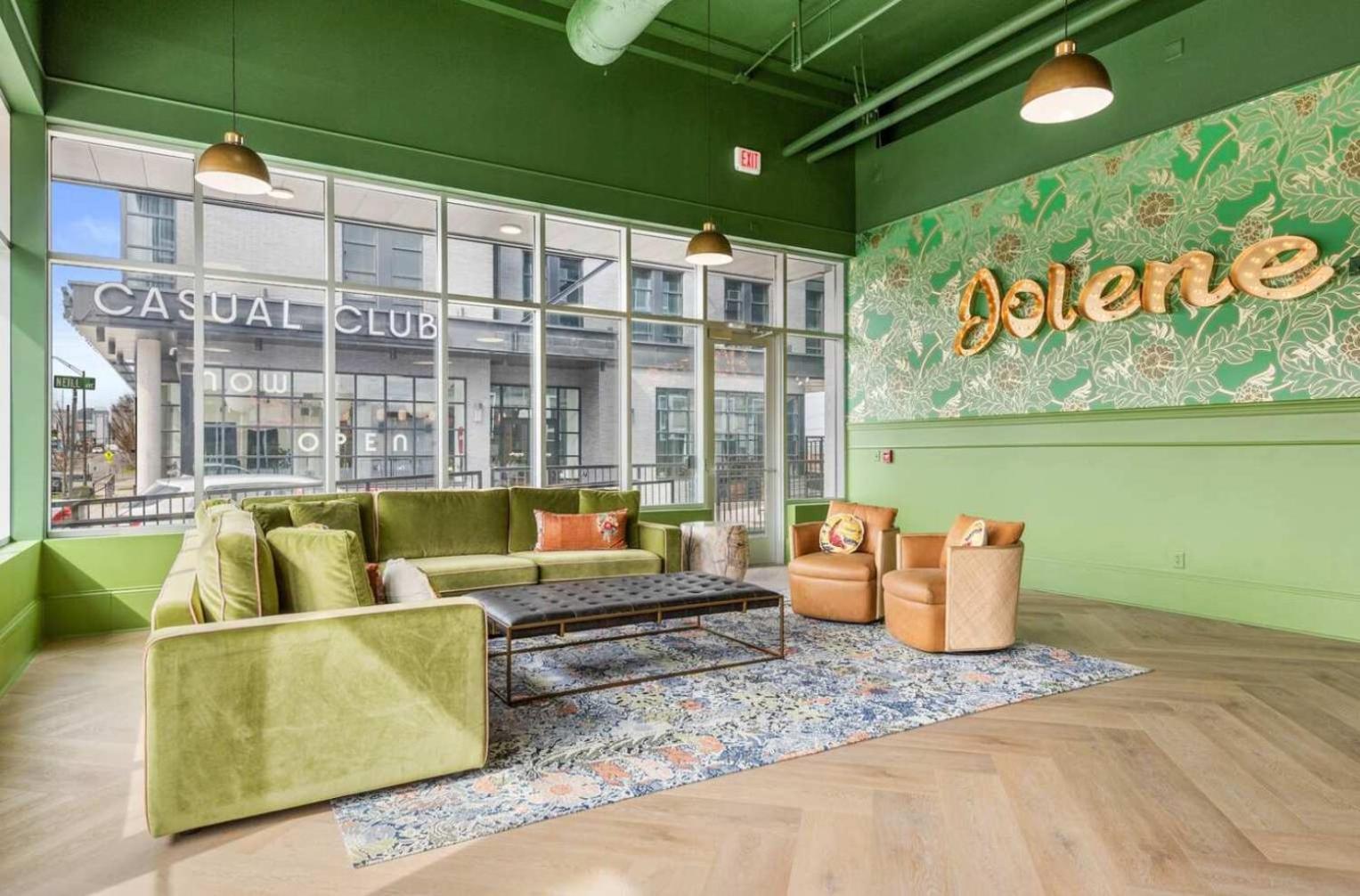 Holiday home East Getaway Walkable & Near Downtown *