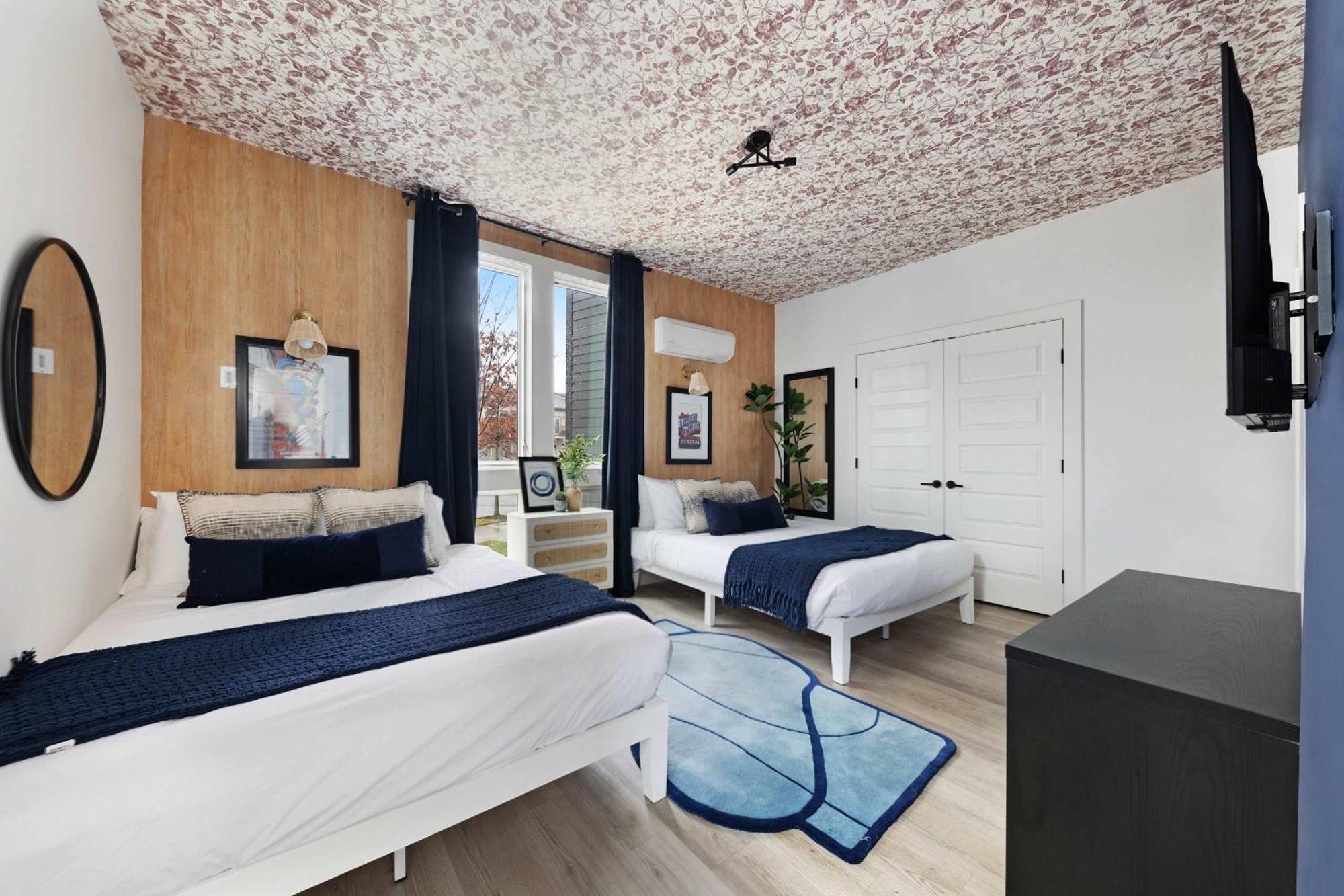 The Trillium & The Iris - 2 Homes 6 Bedrooms *