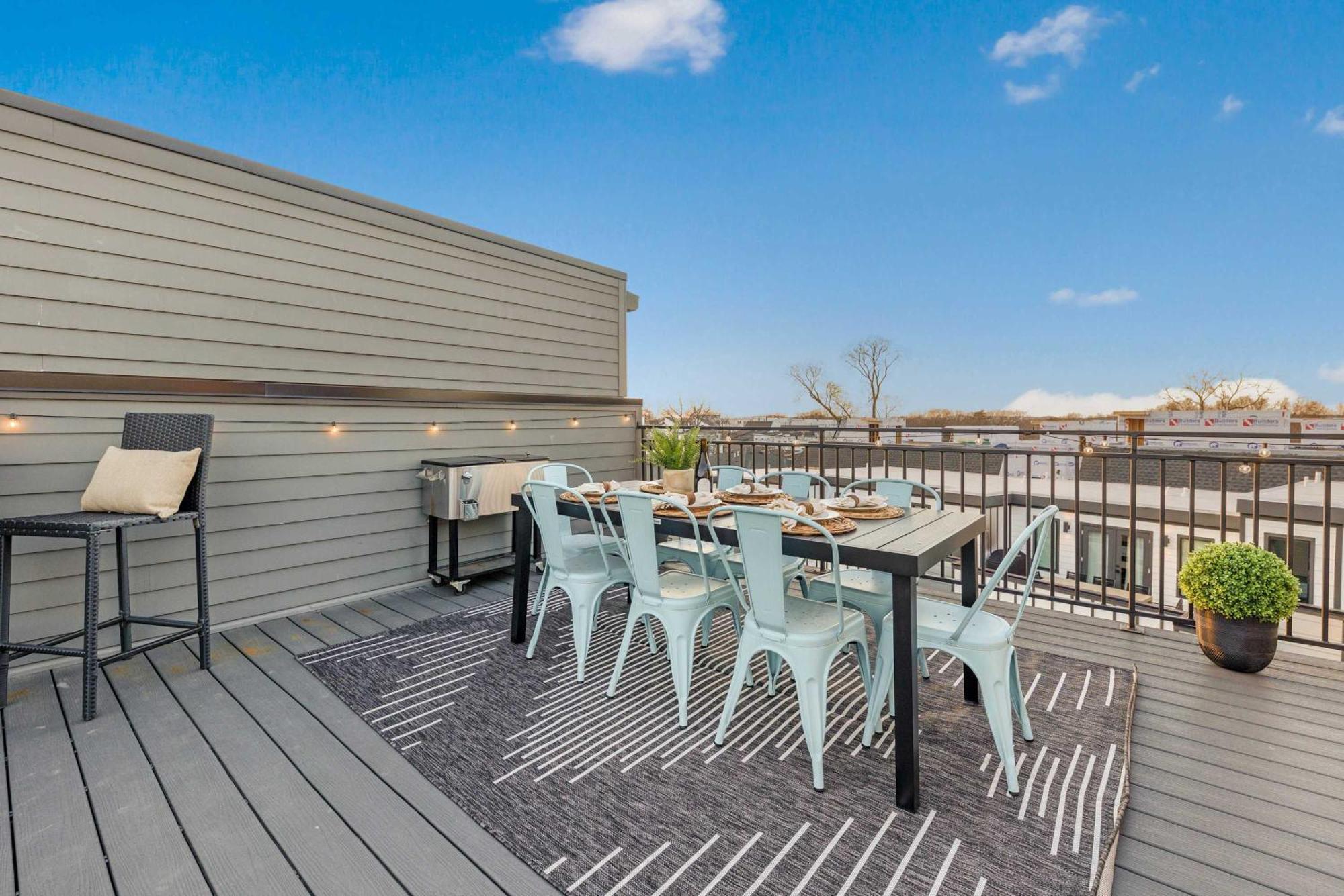 The Trillium & The Iris - 2 Homes 6 Bedrooms Holiday home *