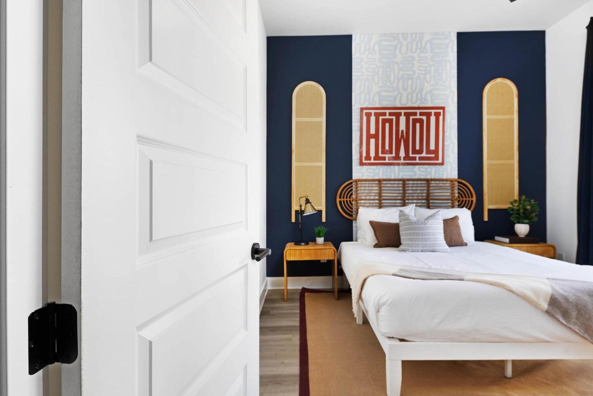 The Trillium & The Iris - 2 Homes 6 Bedrooms