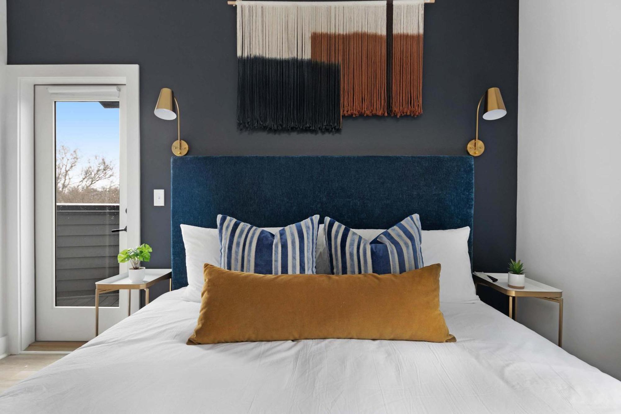 The Trillium & The Iris - 2 Homes 6 Bedrooms Holiday home