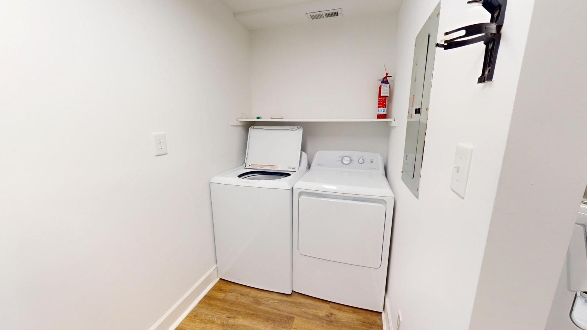 The Lofts At 107 Aparthotel