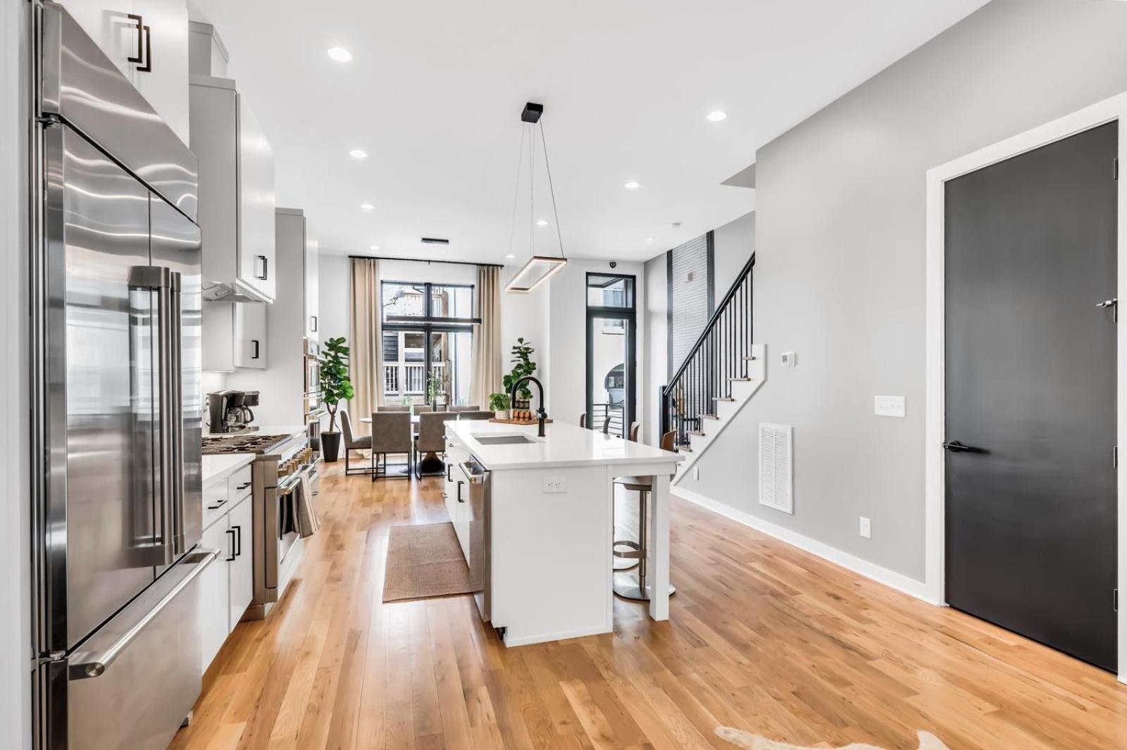 Holiday home C On Music Row, 4 Min Broadway Nashville