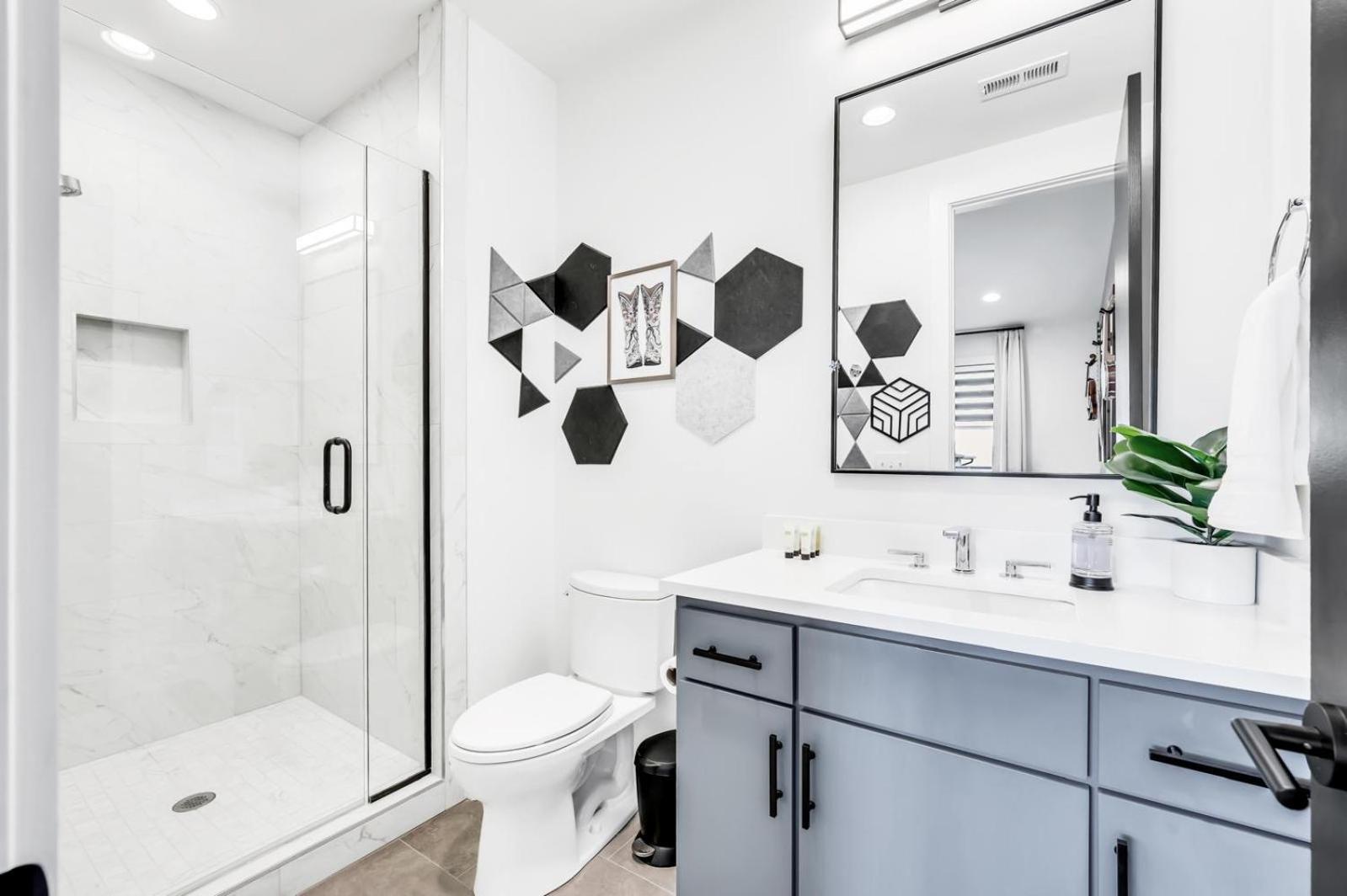 Holiday home C On Music Row, 4 Min Broadway