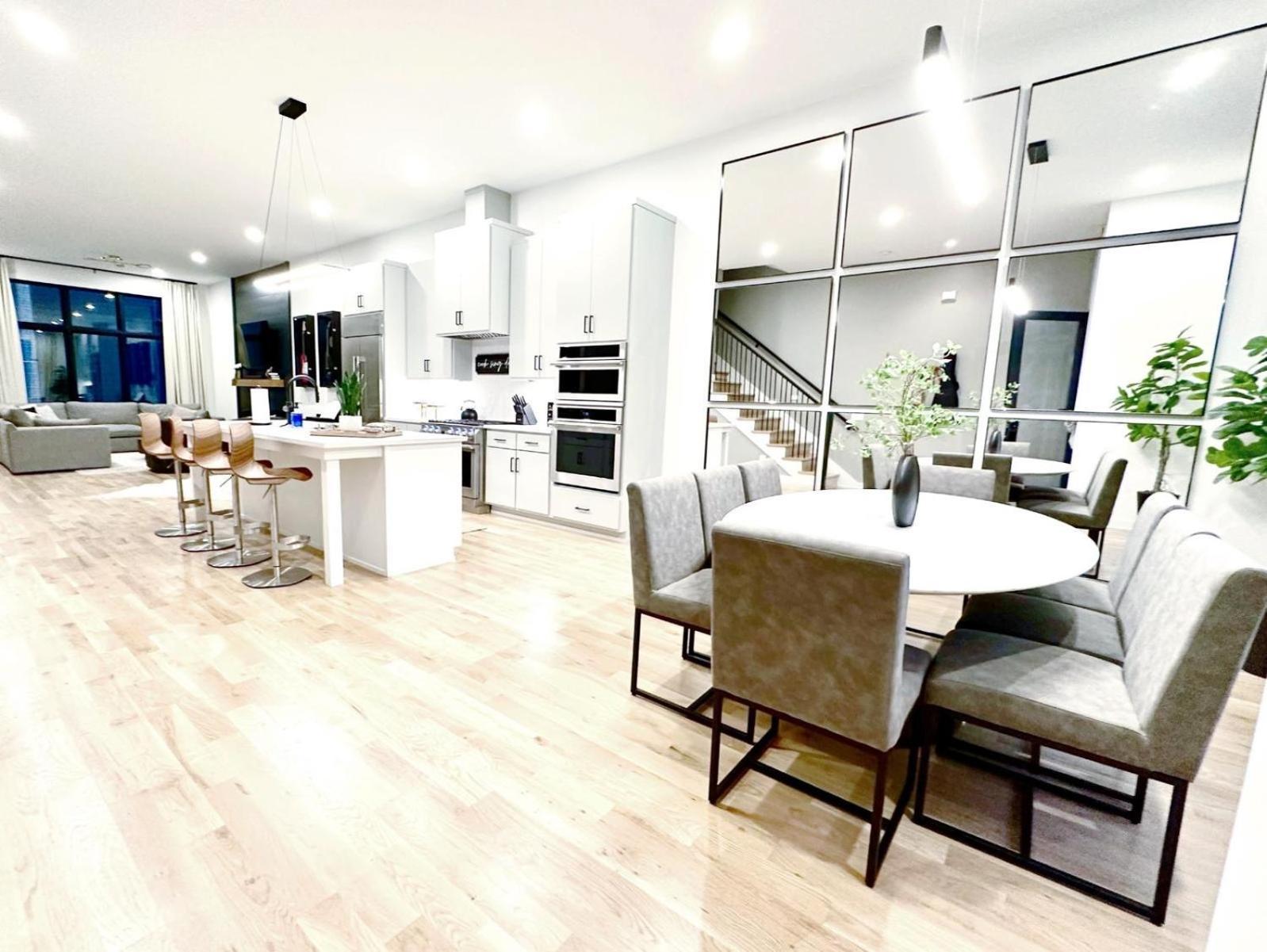 C On Music Row, 4 Min Broadway Holiday home Nashville