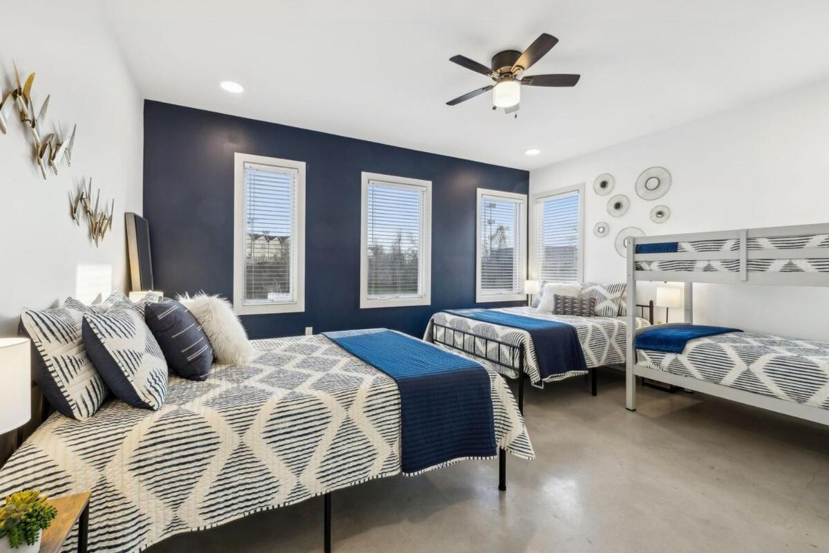 Modern Townhome 2 Miles South Of Downtown And Broadway Ave *