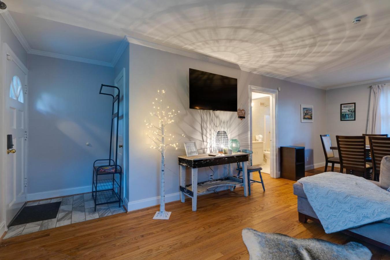 Holiday home Brand New Dream Hot Tub Arcade Nashville