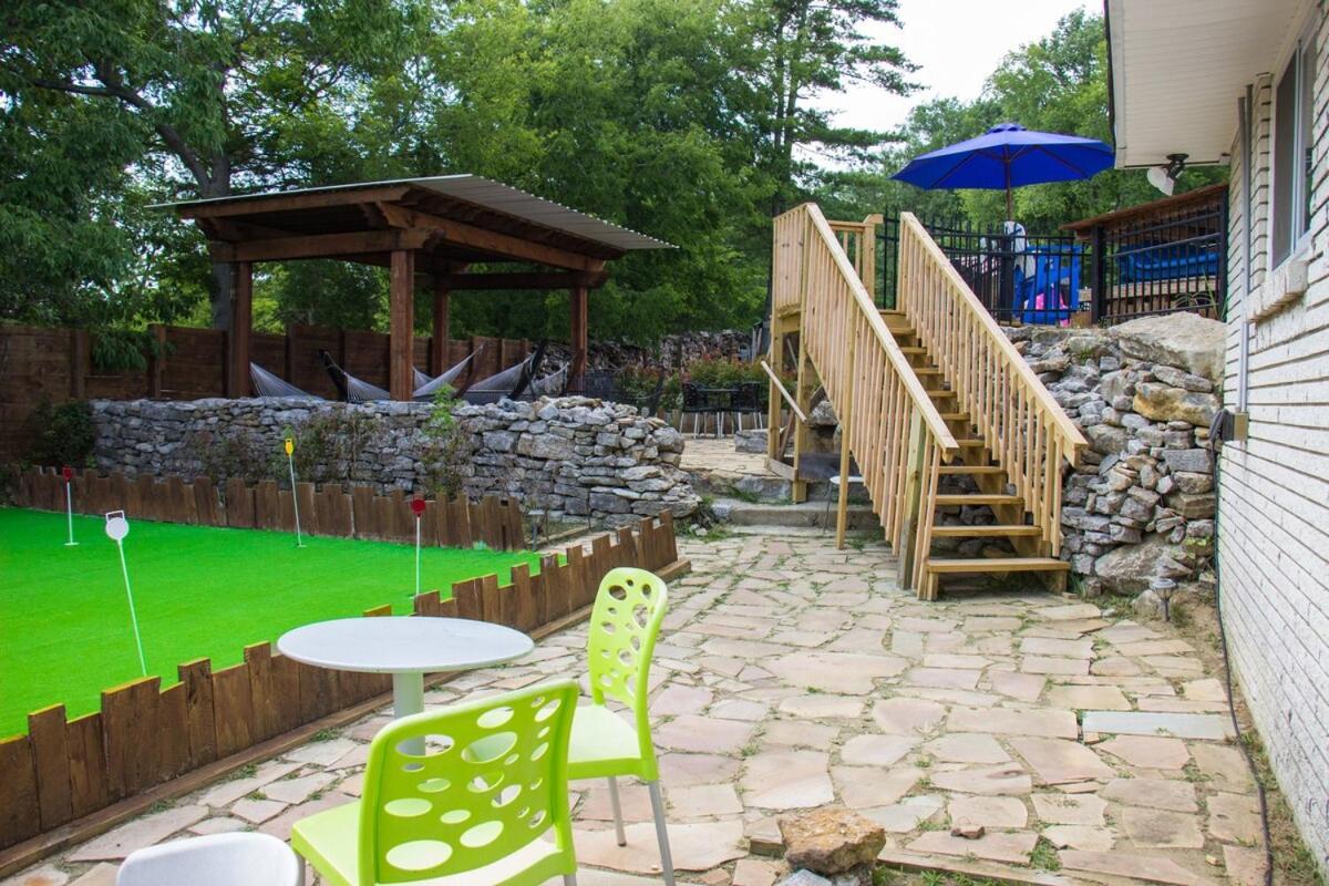 Holiday home Hall Of Fame Private Resort-9 Miles To Downtown Pools Arcade