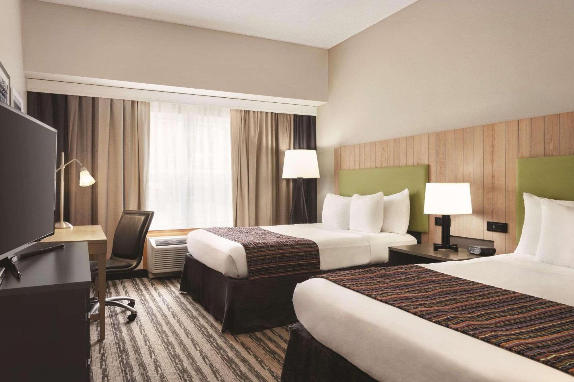 Country & By Radisson, Airport East, Tn Hotel Nashville
