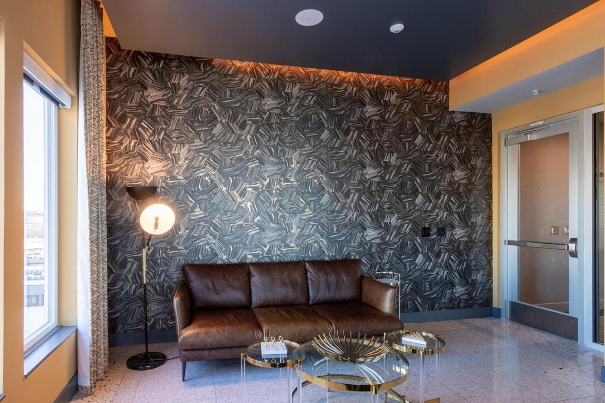 Corporate Chic Walkable And Quiet * Nashville