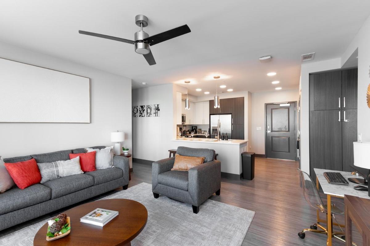 Corporate Chic Walkable And Quiet Apartment Nashville