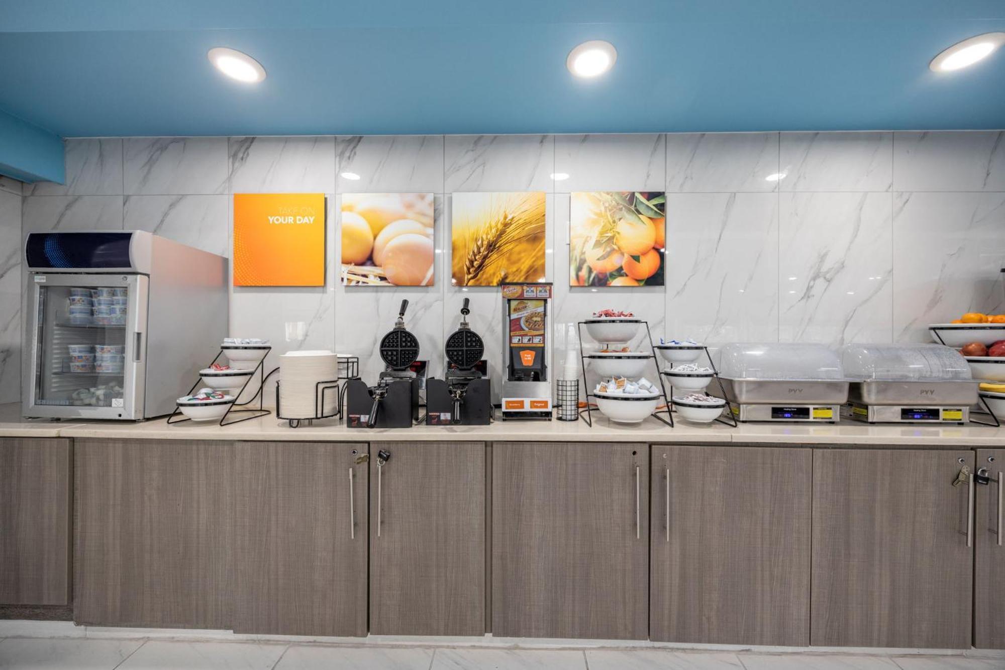 Inn Comfort Downtown - Music Center 3*