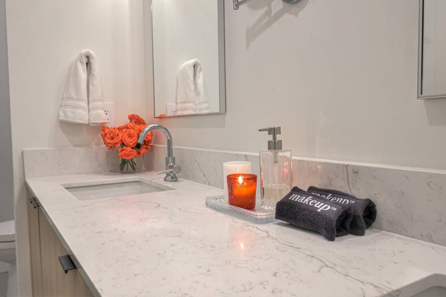 Holiday home Music Haven - 3bd Mins To Broadway Pool