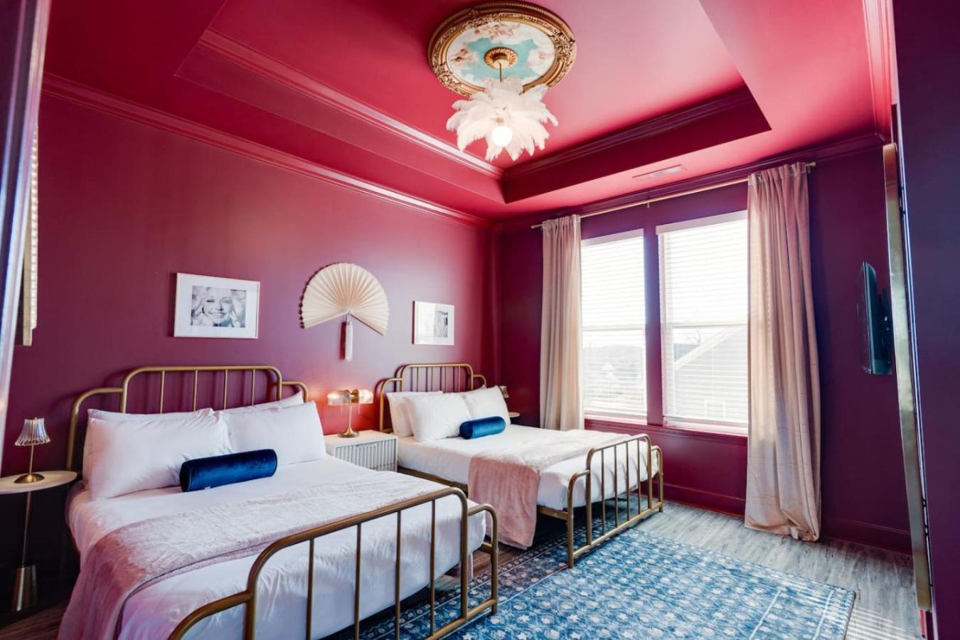 Holiday home Funtastic 4 Bdr In The Nations *