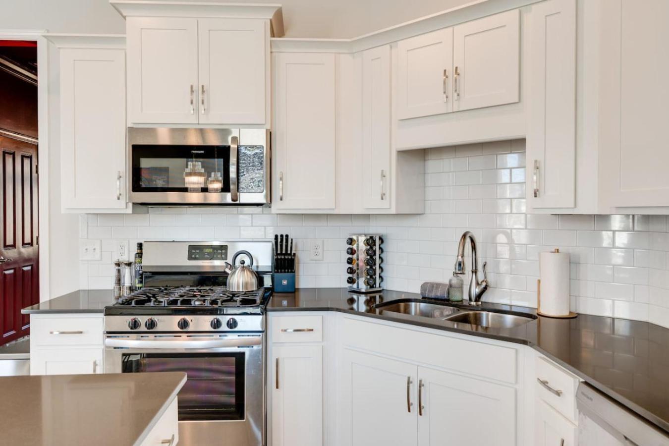 Funtastic 4 Bdr In The Nations Holiday home