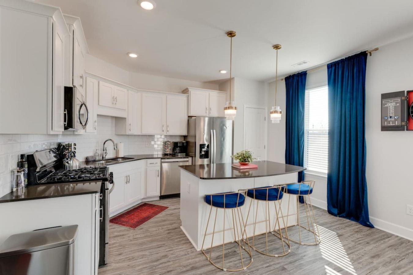 Holiday home Funtastic 4 Bdr In The Nations