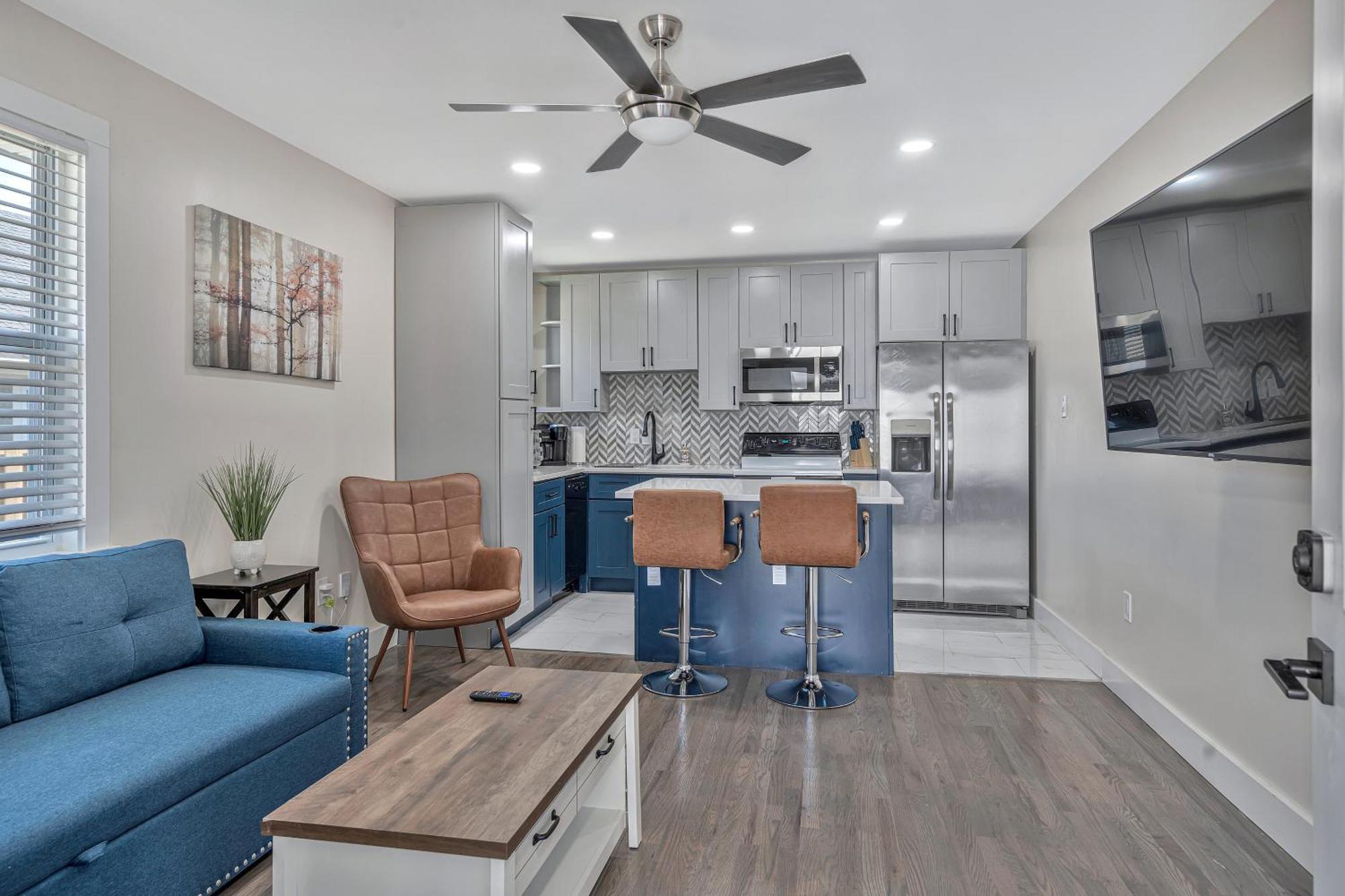 Cute, Charming, West Nash,1 Bed 1bath , Private Fenced Yard Holiday home *