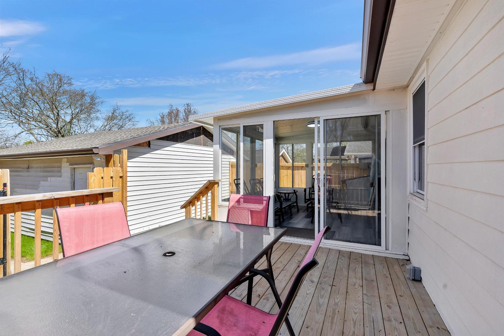 Cute, Charming, West Nash,1 Bed 1bath , Private Fenced Yard Holiday home *