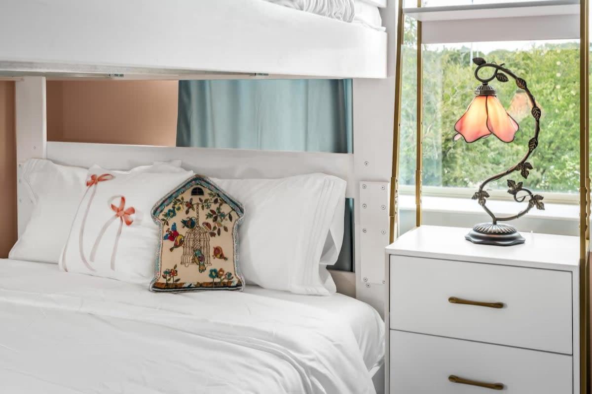 Holiday home Bloom Haus Dt 2miles - 8 Q Beds - Rooftop - Omg