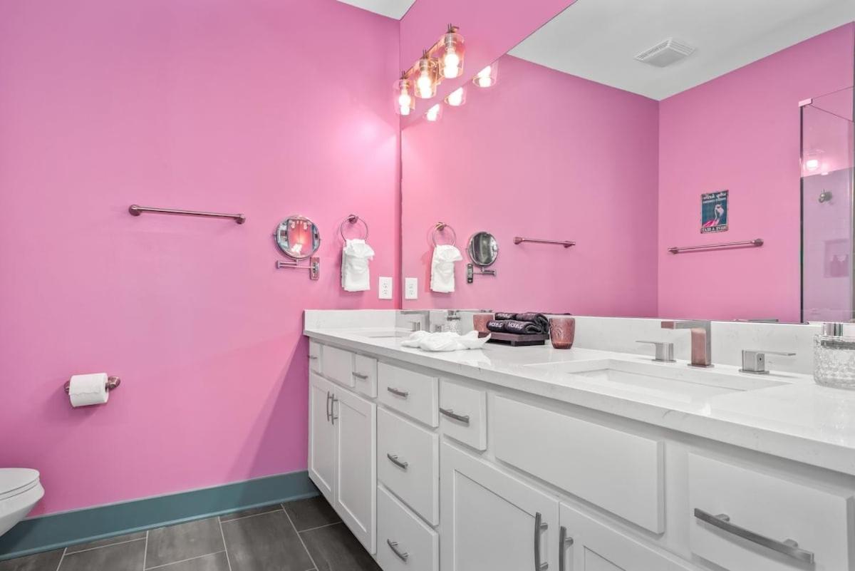 Girls' Getaway - Flamingle House - Broadway 2 Miles - Rooftop - Wow