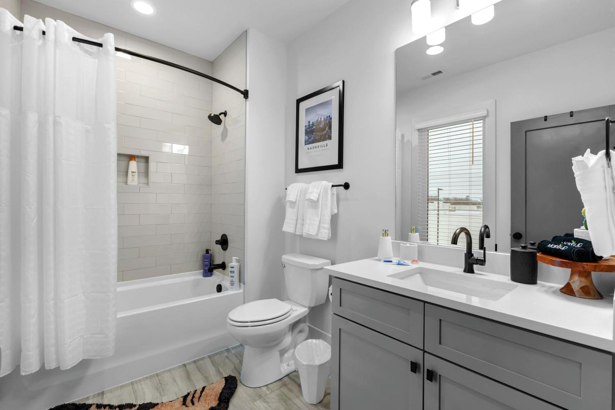 14 Bed Luxe Retreat With Game & Perfect For Large Groups!
