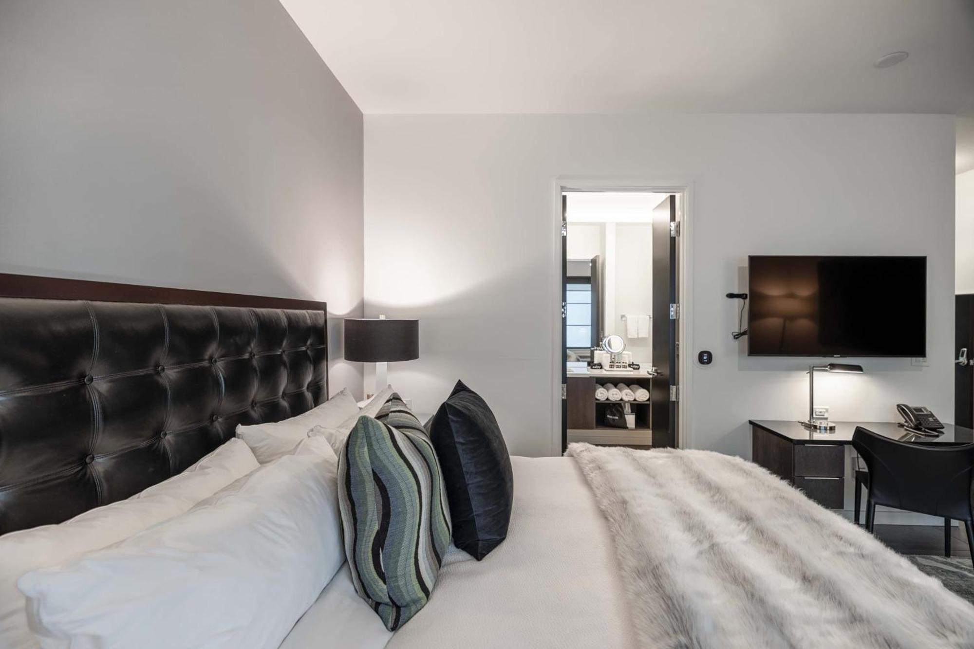 121 Floor 2 Buyout By Avantstay Entire Second Floor Buyout Of 121 Sleeps 18 Apartment *