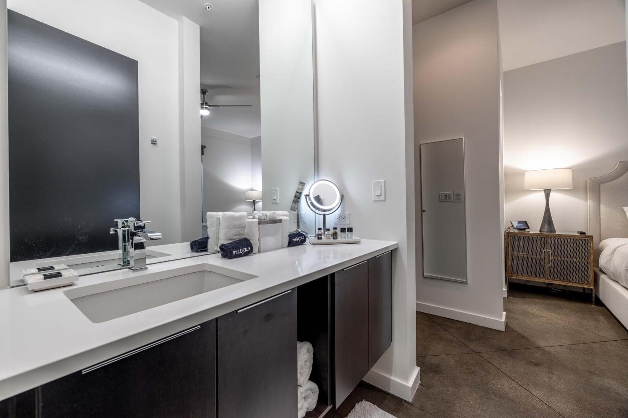 Hotel 121 Floor 1 Buyout By Avantstay Entire First Floor Buyout Of 121 Sleeps 16 *