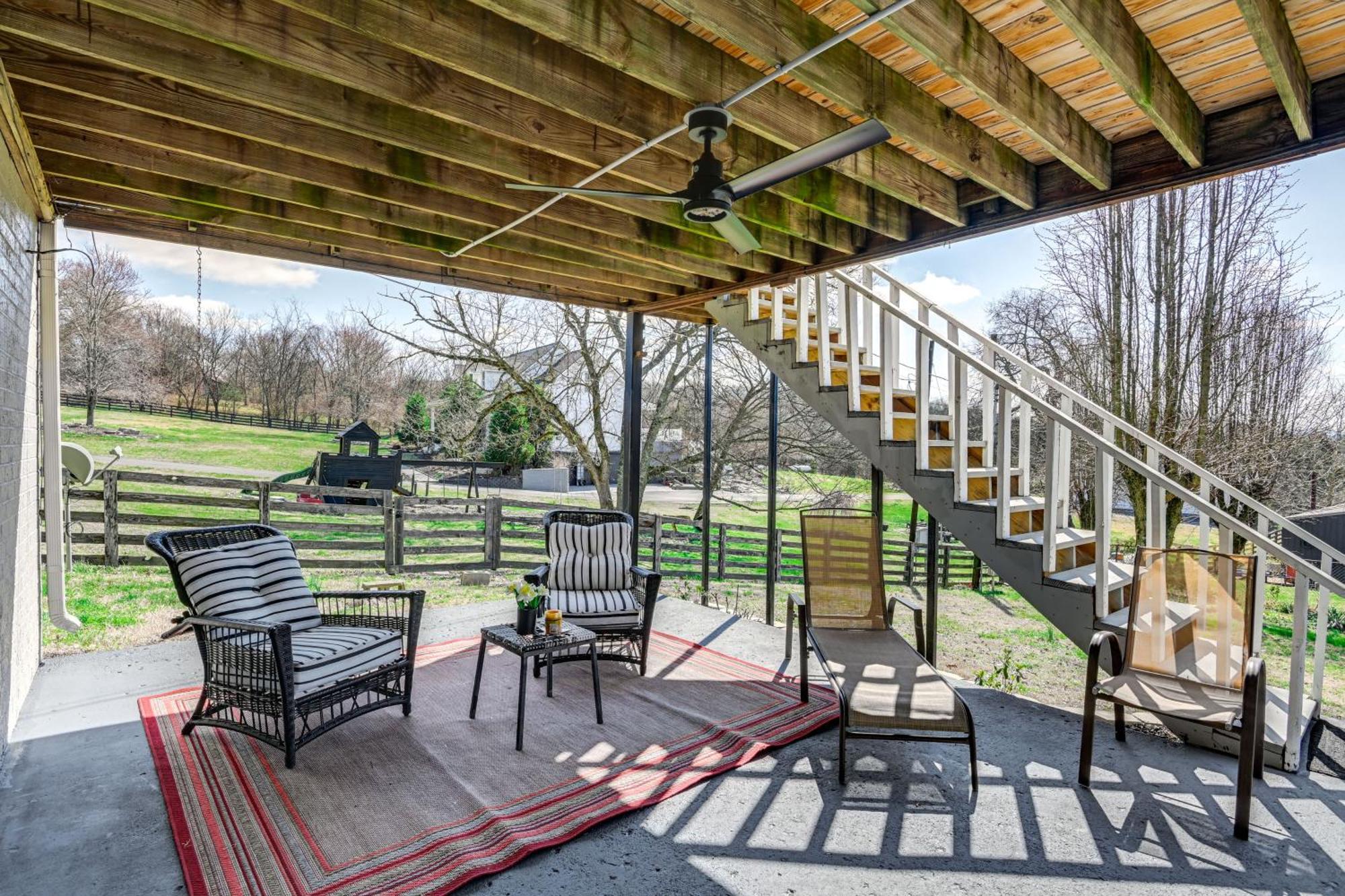 Rustic Cowboy Ranch Retreat Near Nashville