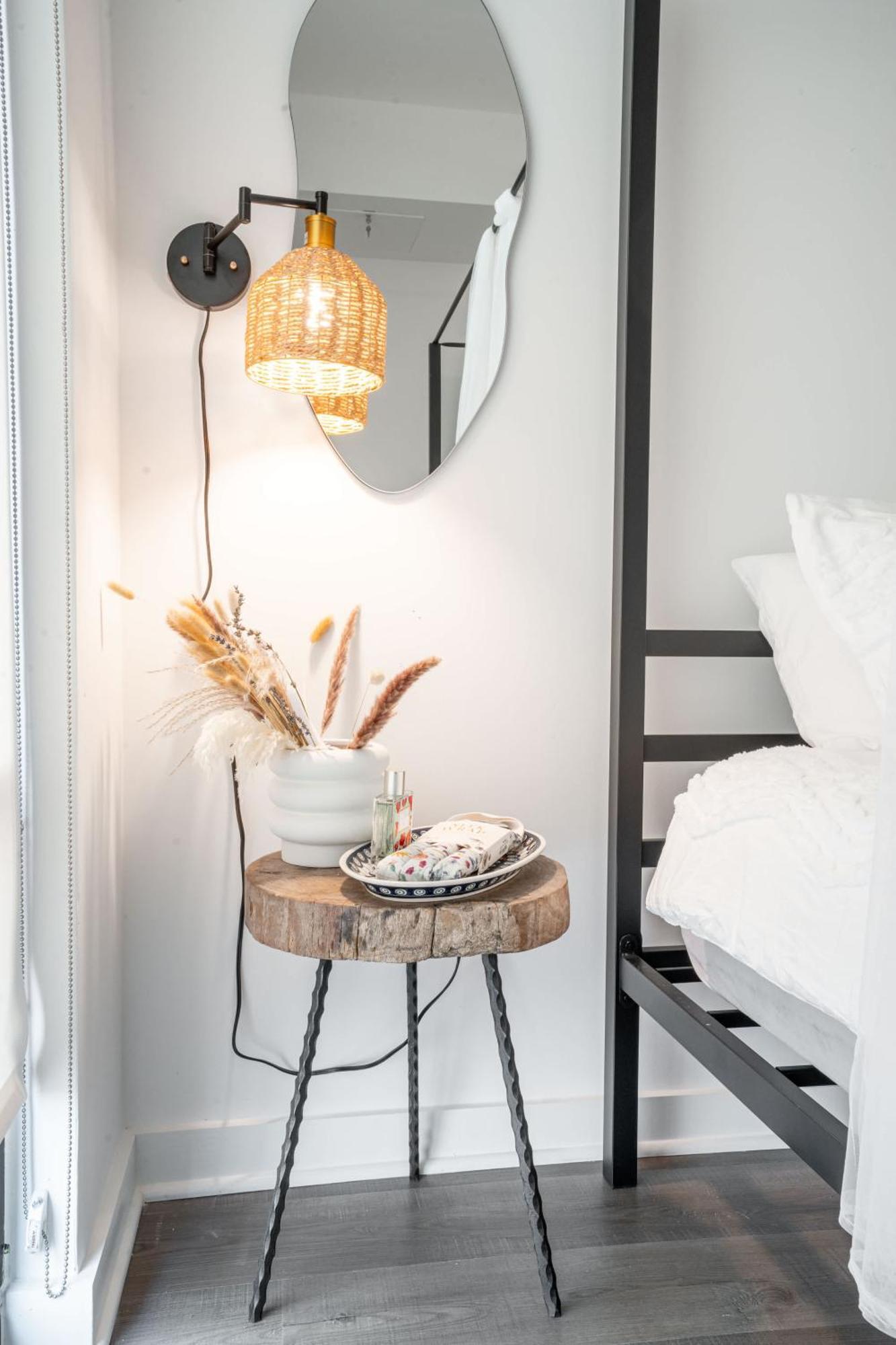 Cental Luxe 2 Bed 2 Bath