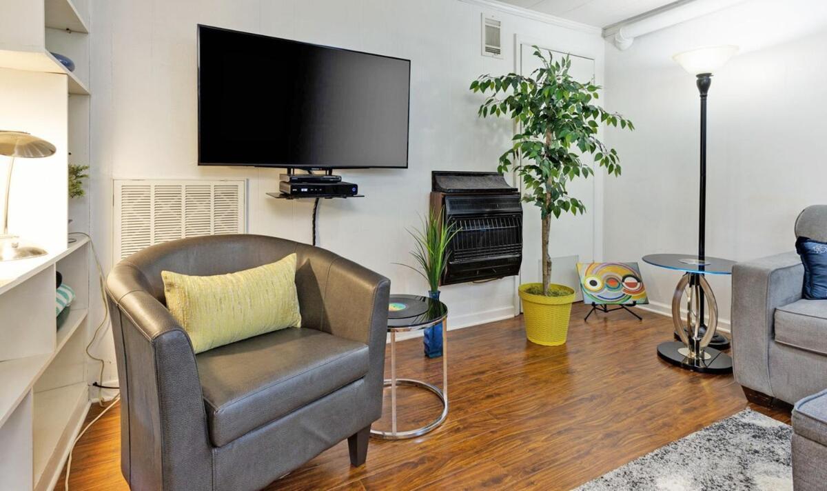 Noteworthy Near Opryland Apartment *