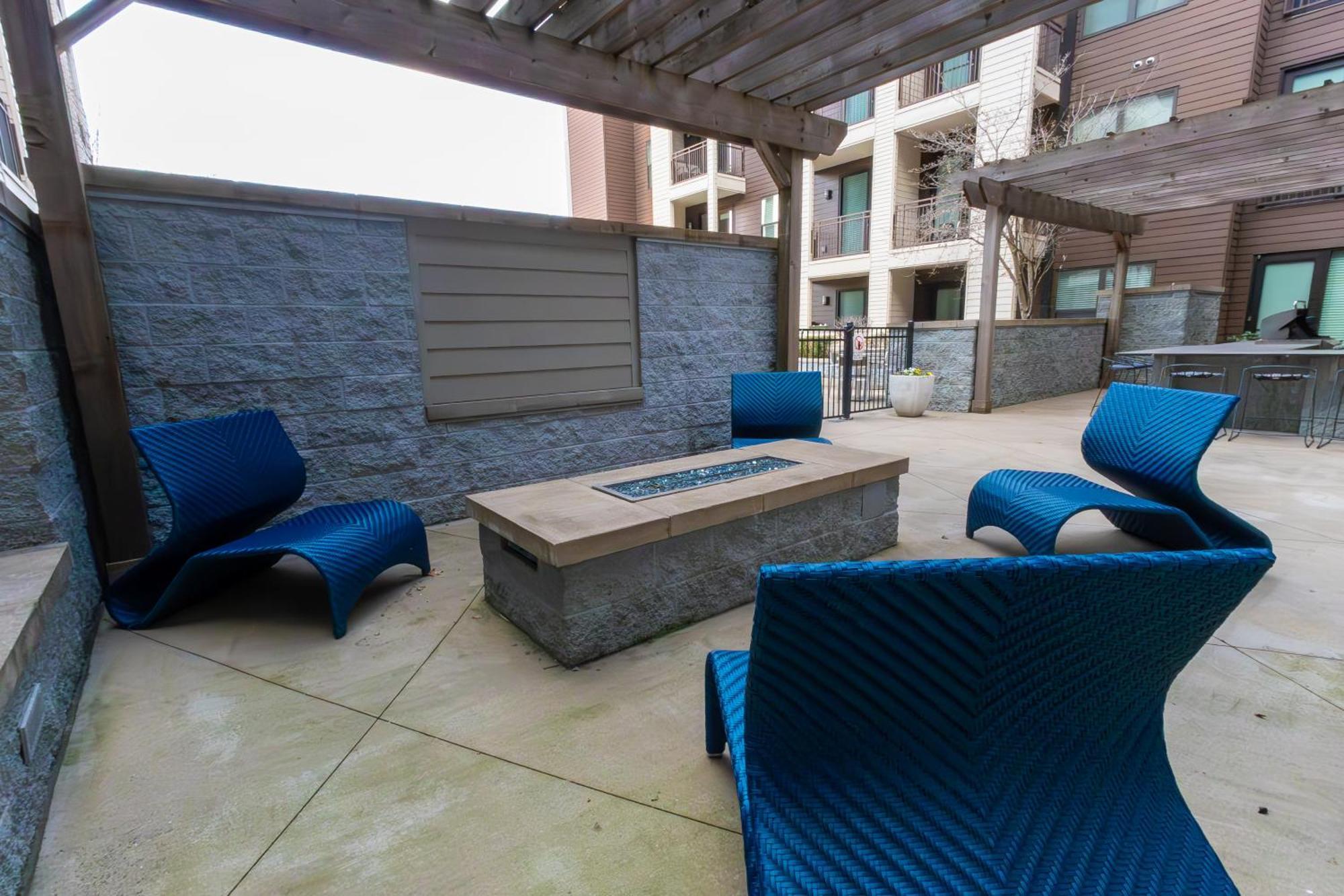 Apartment In Midtown *