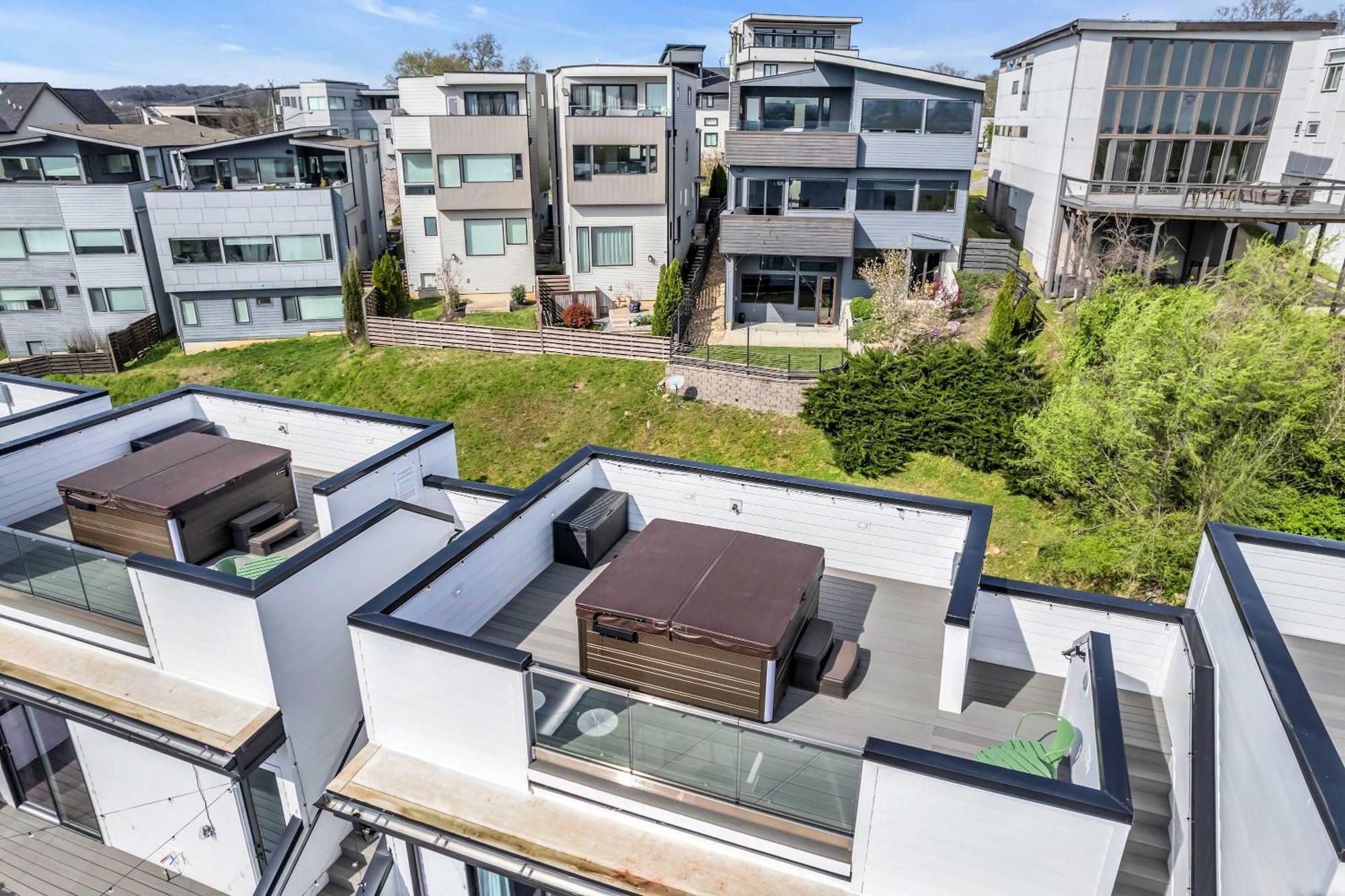 Taylor Swift Inspired Hot Tub Rooftop Deck Views Holiday home Nashville