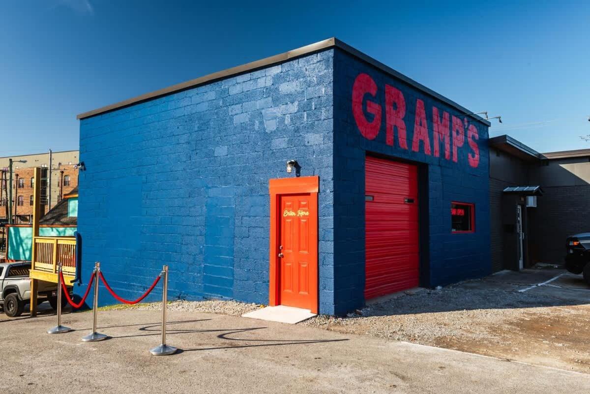 1009 Eastside Vibe - Big & Holiday home *