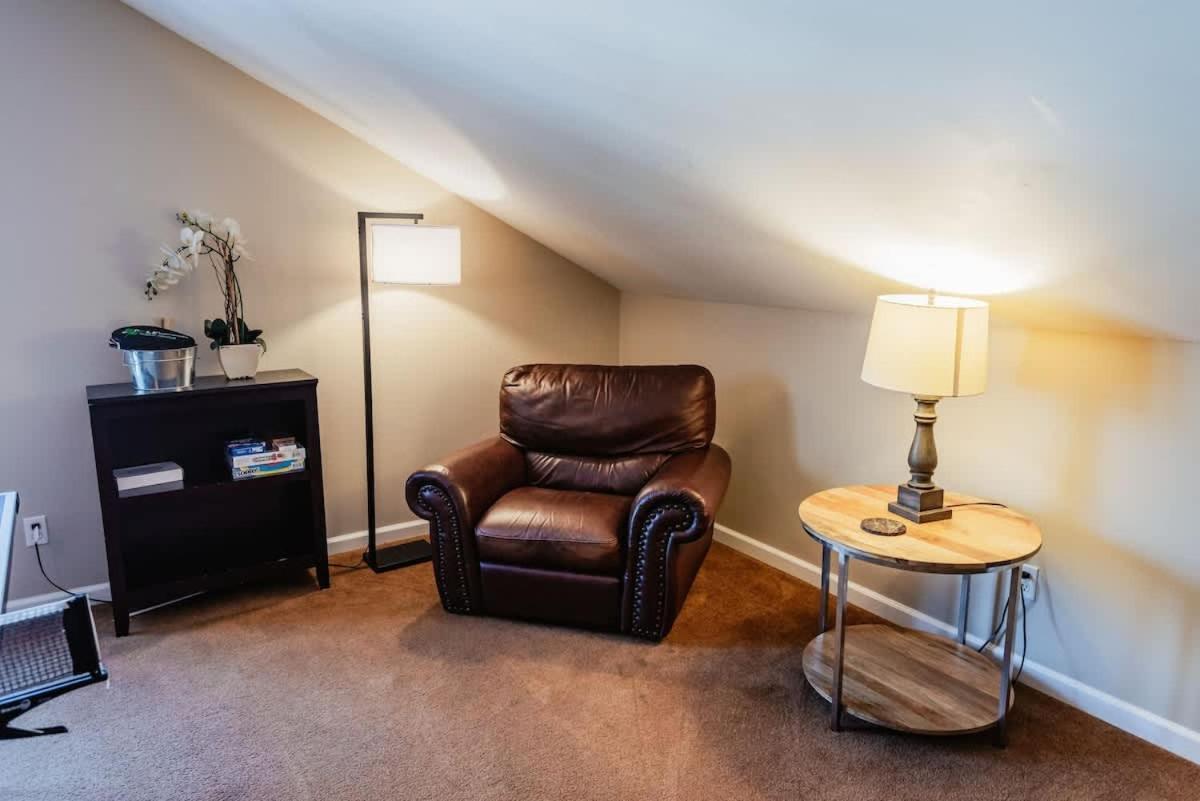 1009 Eastside Vibe - Big & Nashville