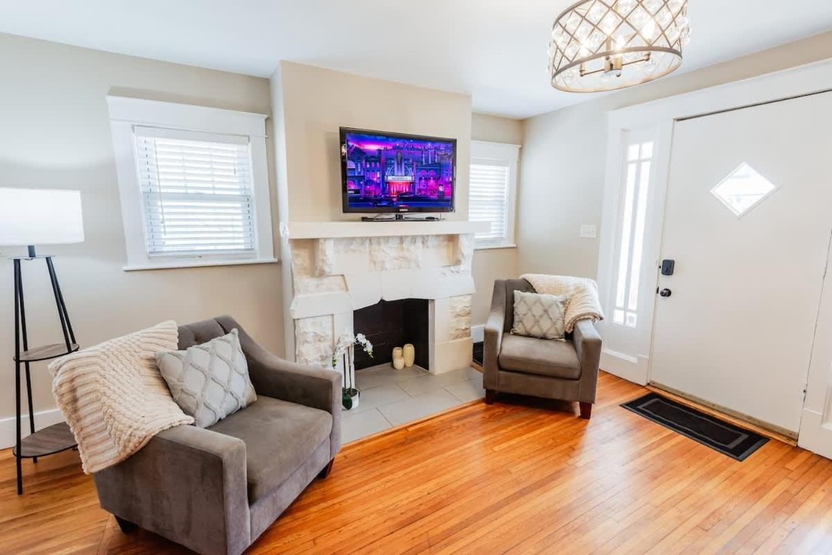 1009 Eastside Vibe - Big &