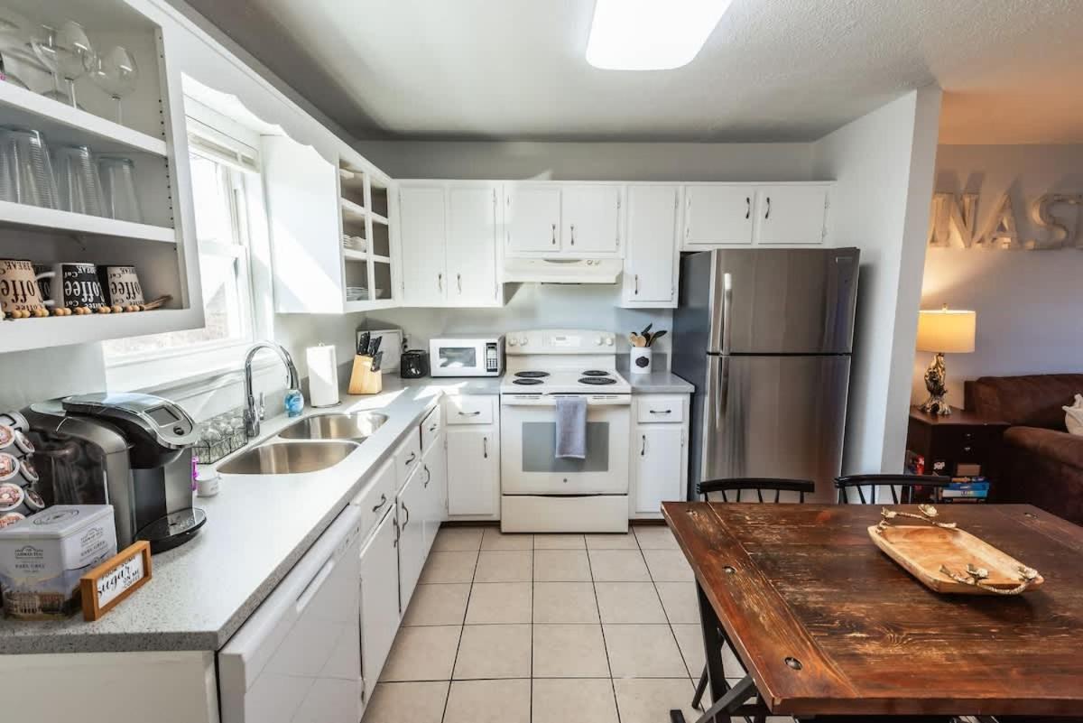 Hip East Music Food & Fun Nearby Holiday home