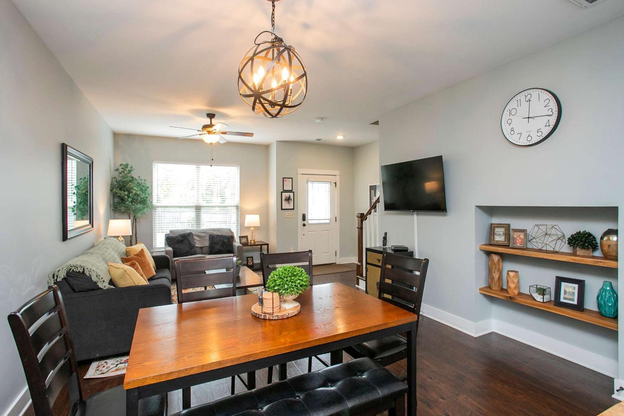 Relaxing 2 Bd 2 5 Ba Base