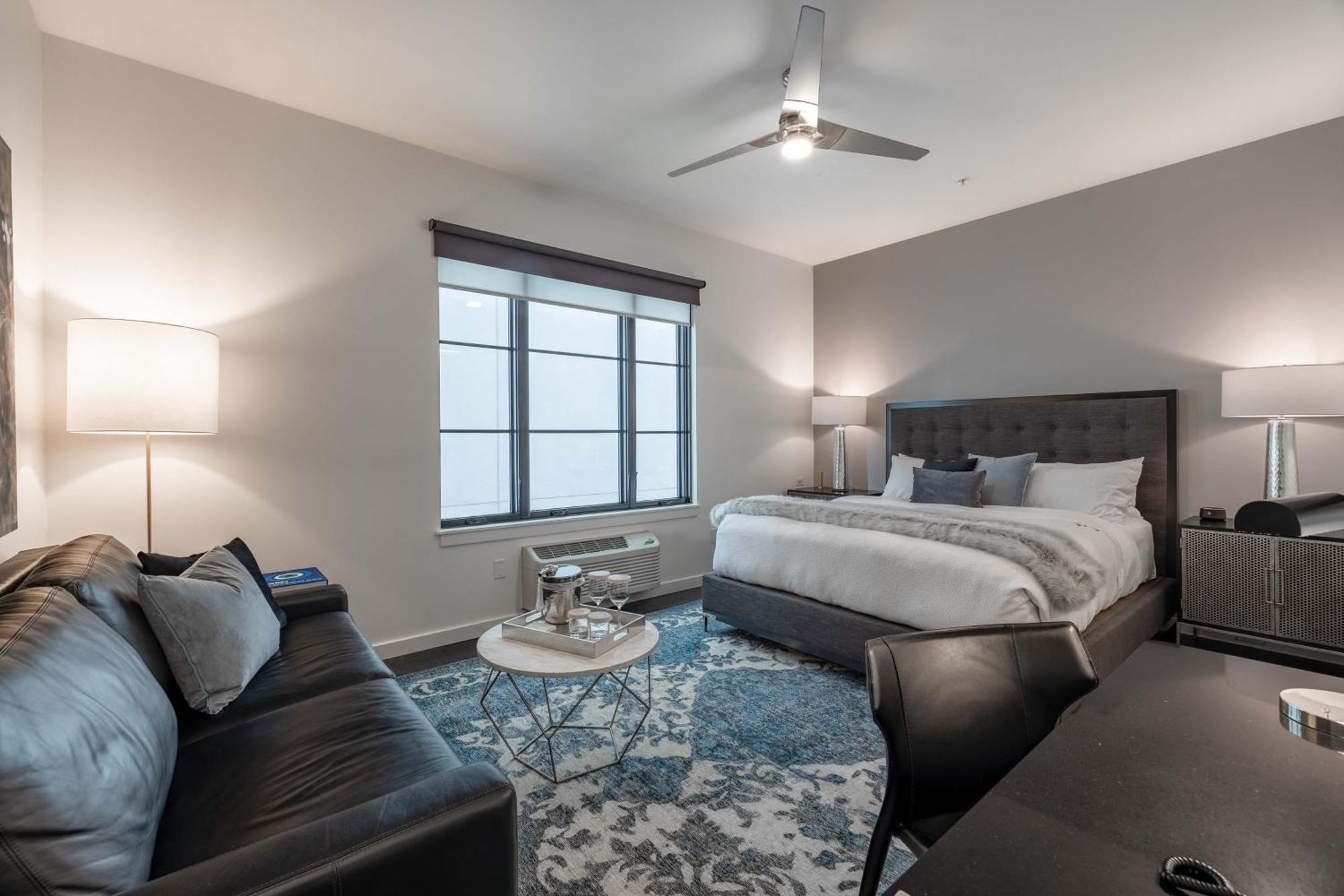 121 Floor 3 Buyout By Avantstay Entire Third Floor Buyout Of 121 Sleeps 18 * Nashville