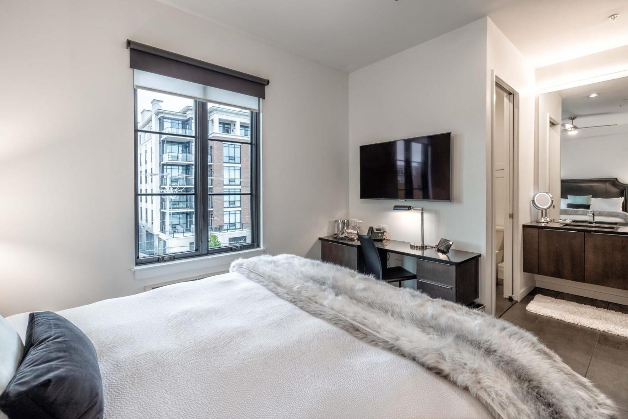 121 Floor 3 Buyout By Avantstay Entire Third Floor Buyout Of 121 Sleeps 18 Hotel *