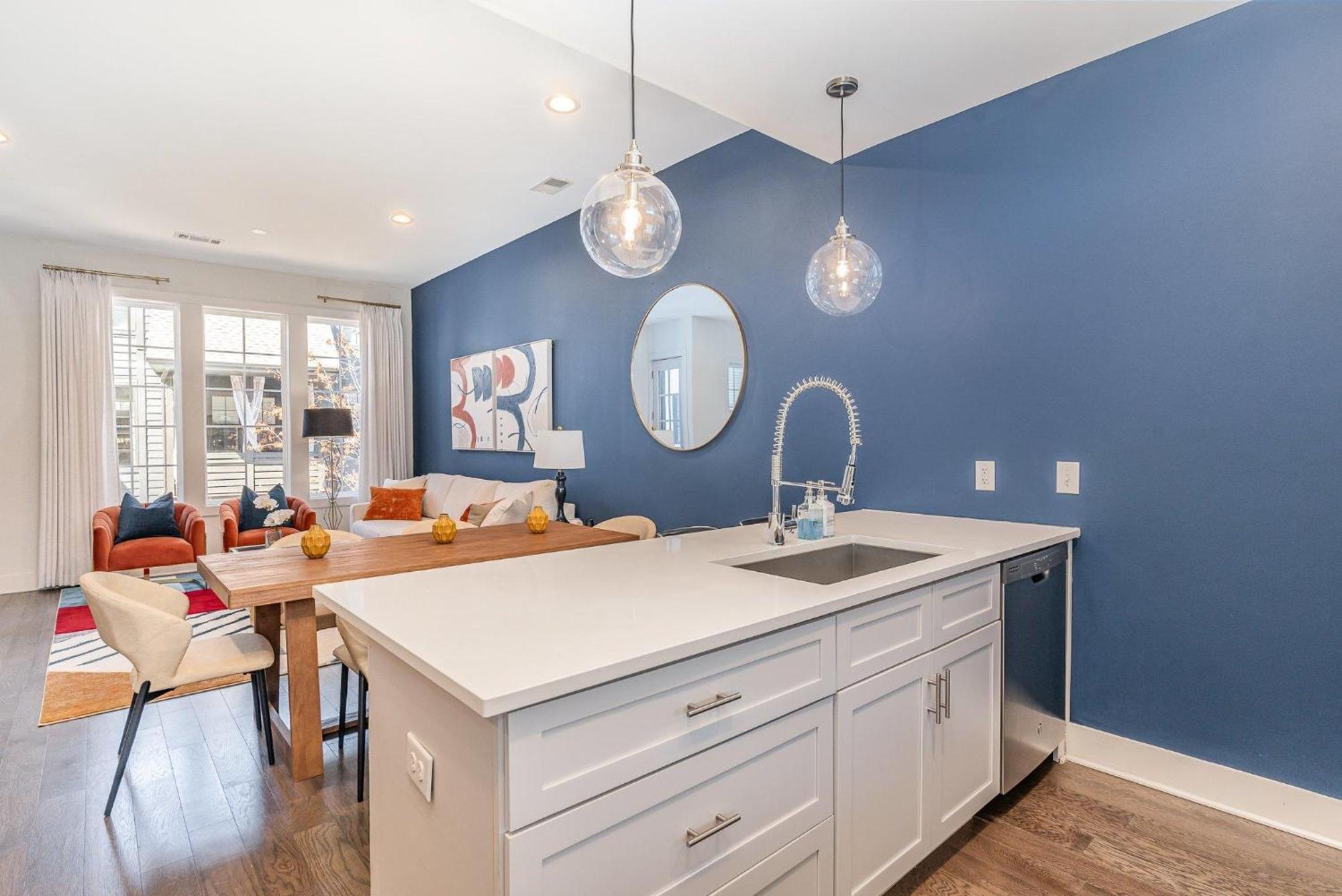 Beech Cove-private Patio-in 12 South District Holiday home Nashville