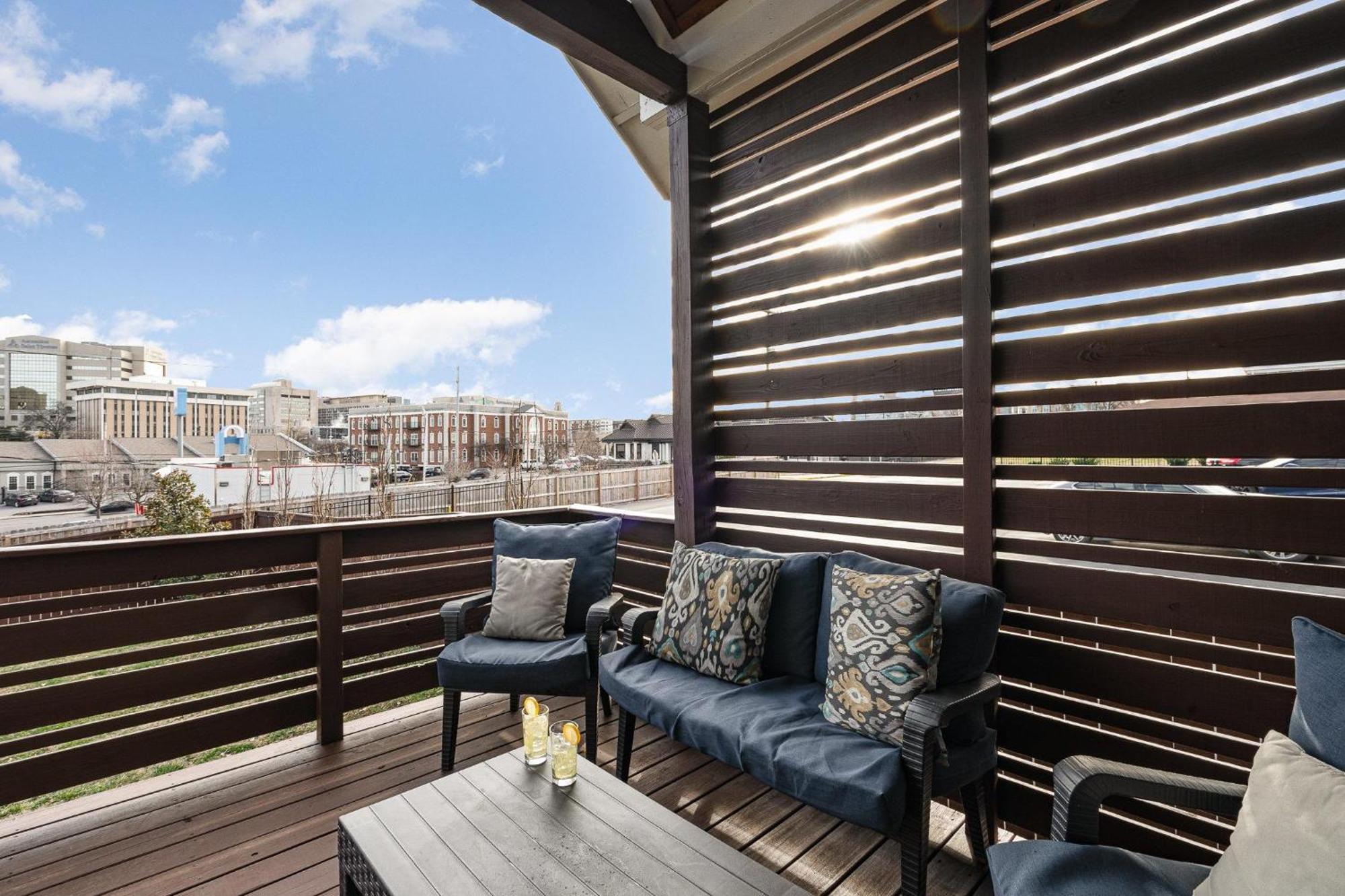 Gray Pearl- Single-family -4 Mins To Broadway Nashville