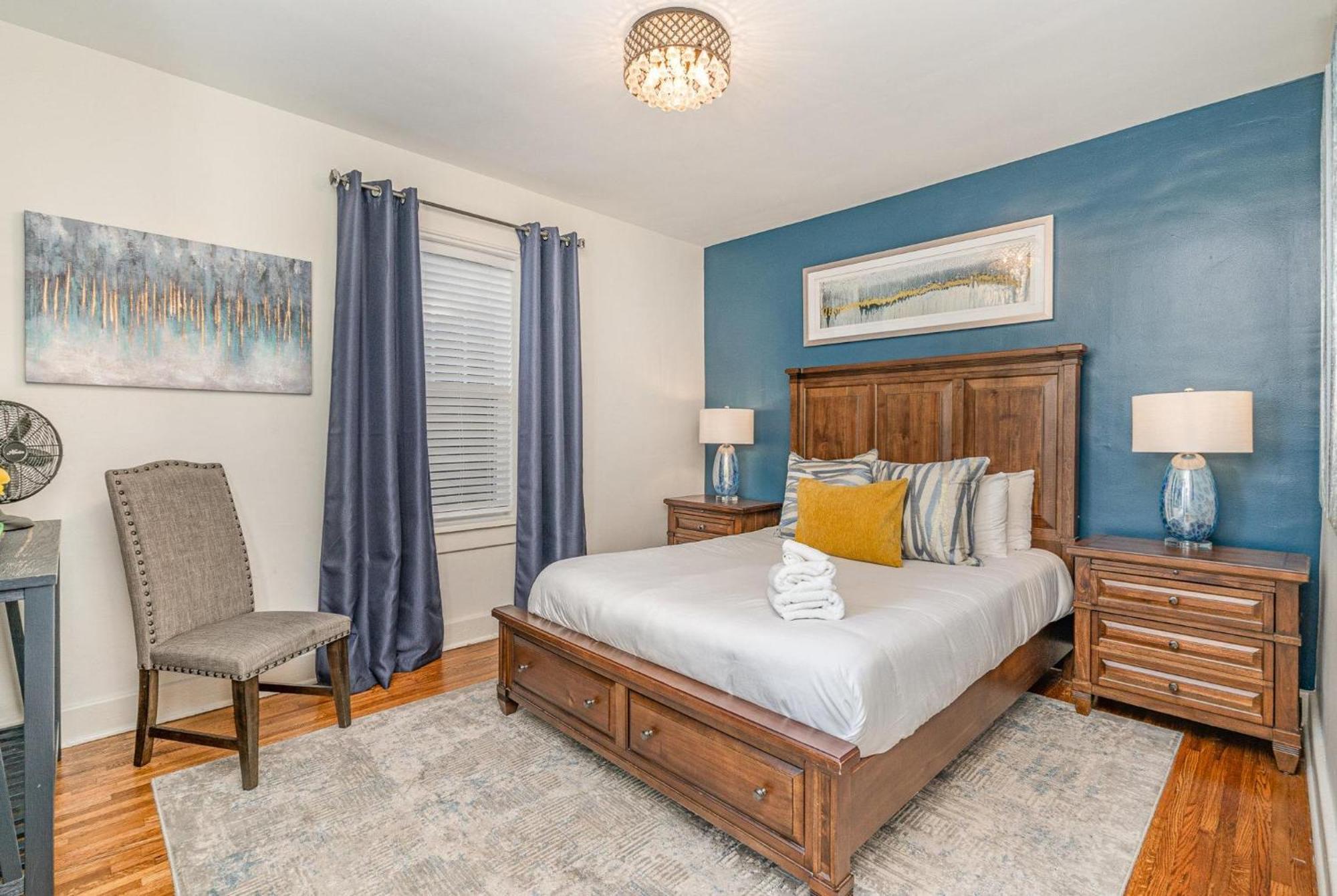 Blue Pearl - Private Backyard - Mins To Broadway