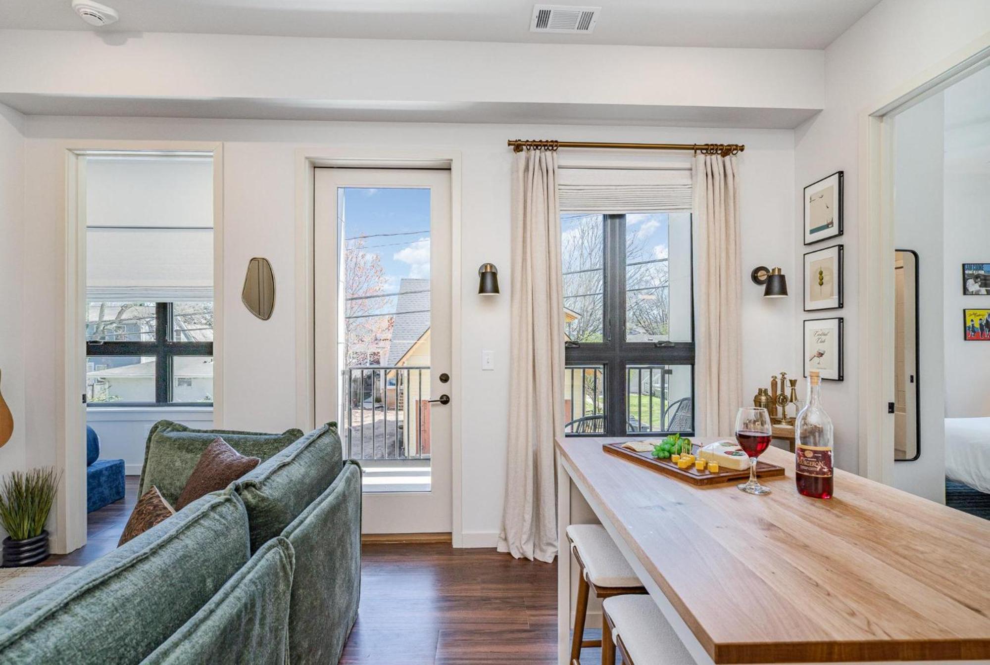Treble Maker -rooftop Lounge - Pool - In Music Row Holiday home Nashville
