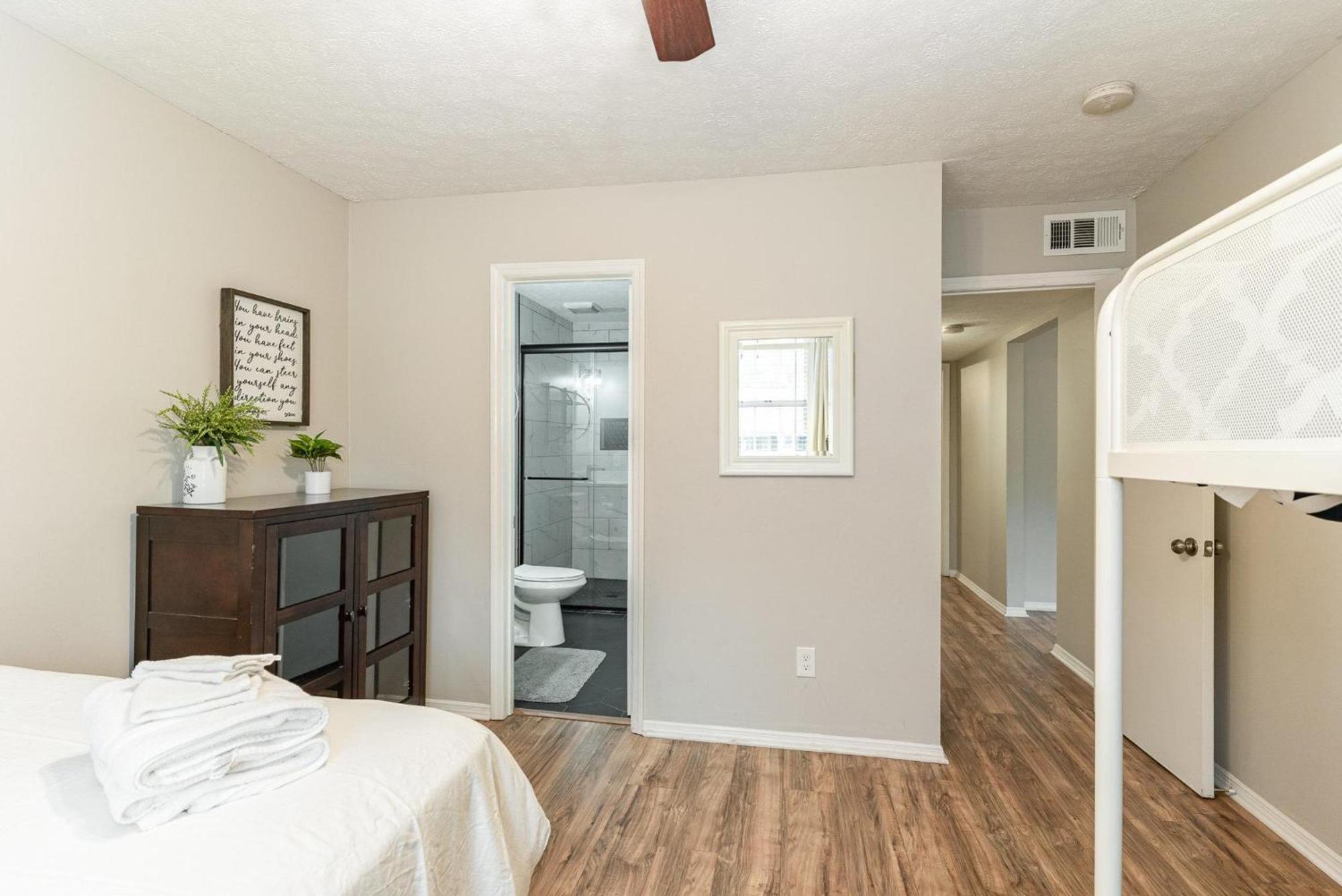 Starling - Sleeps 8 - Mins To Zoo *