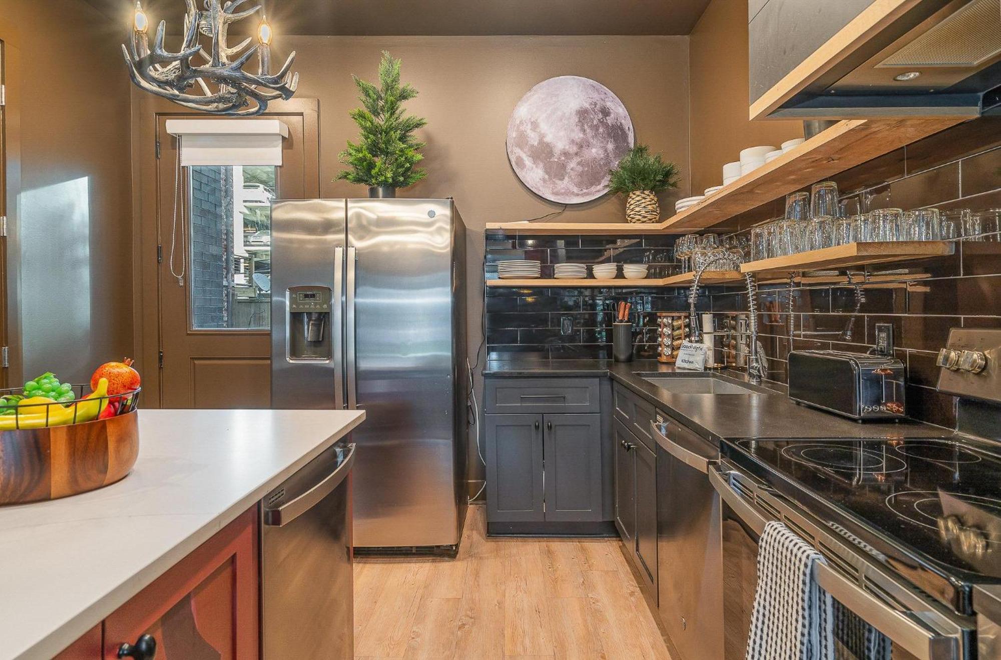 Luxe-rooftop Echo-private Deck-4 Mins Broadway *