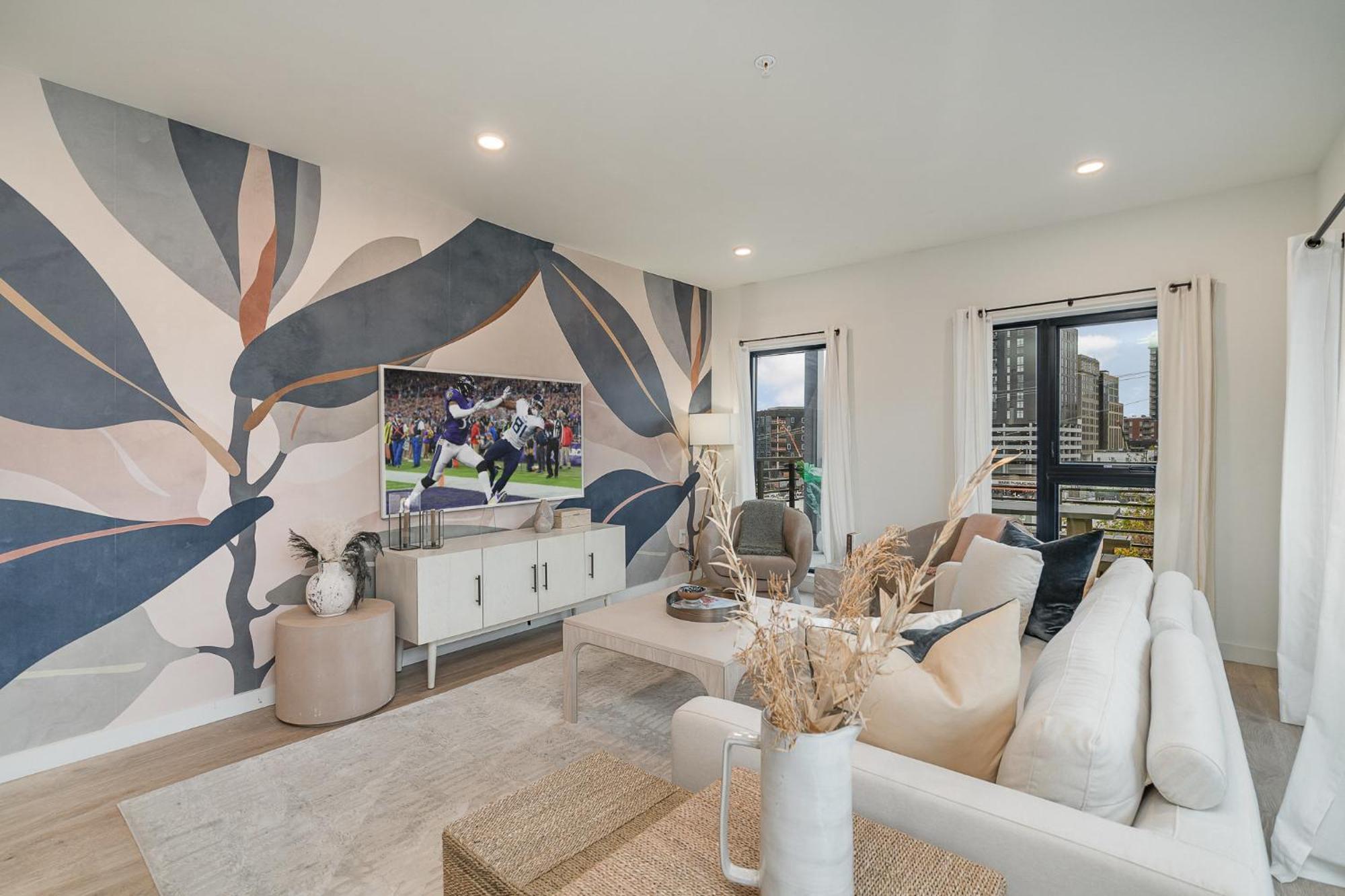 Hyve - Tropical Penthouse - Pool & Gym