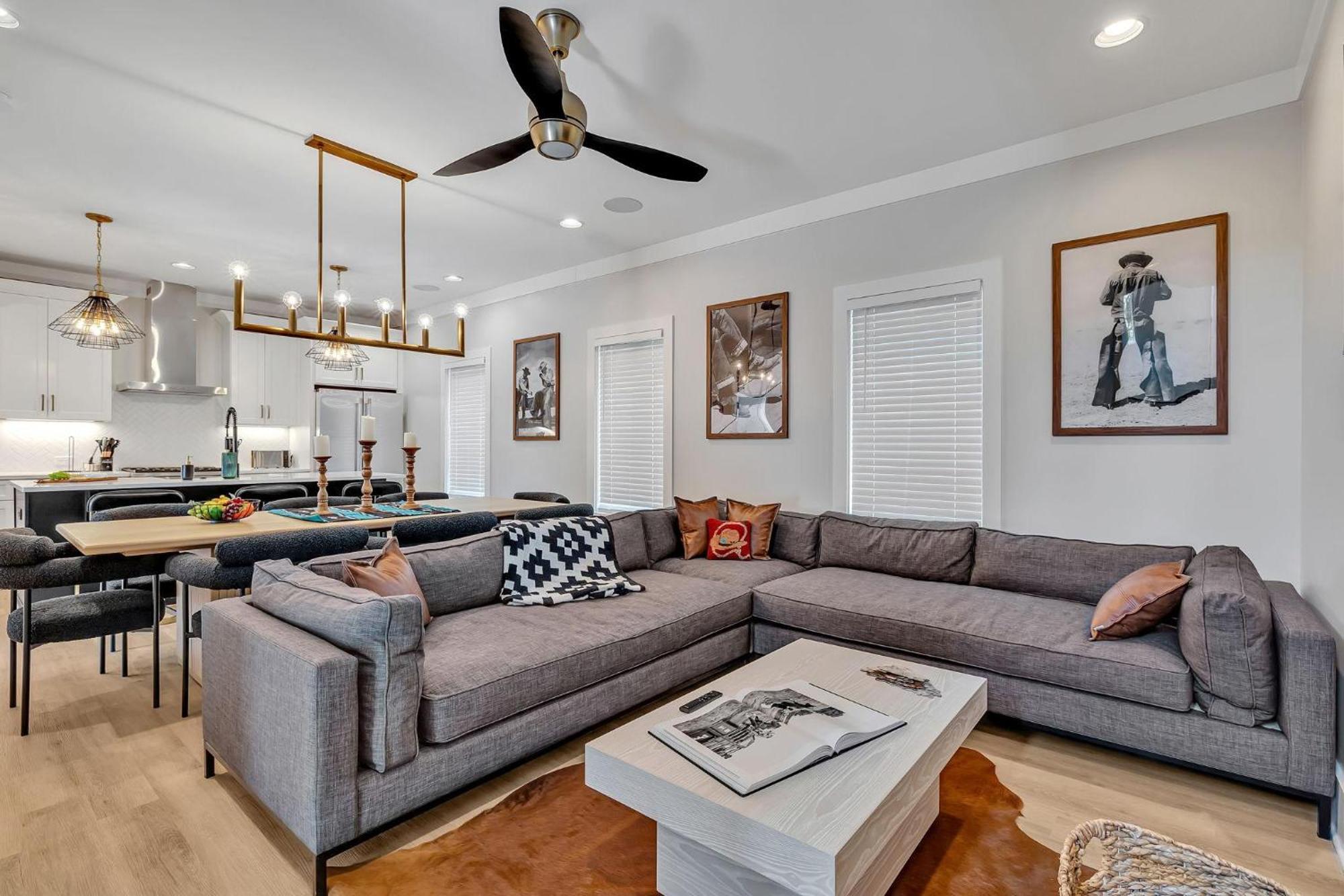 Resonant - 2 Townhomes - 2 Private Rooftop Decks Holiday home