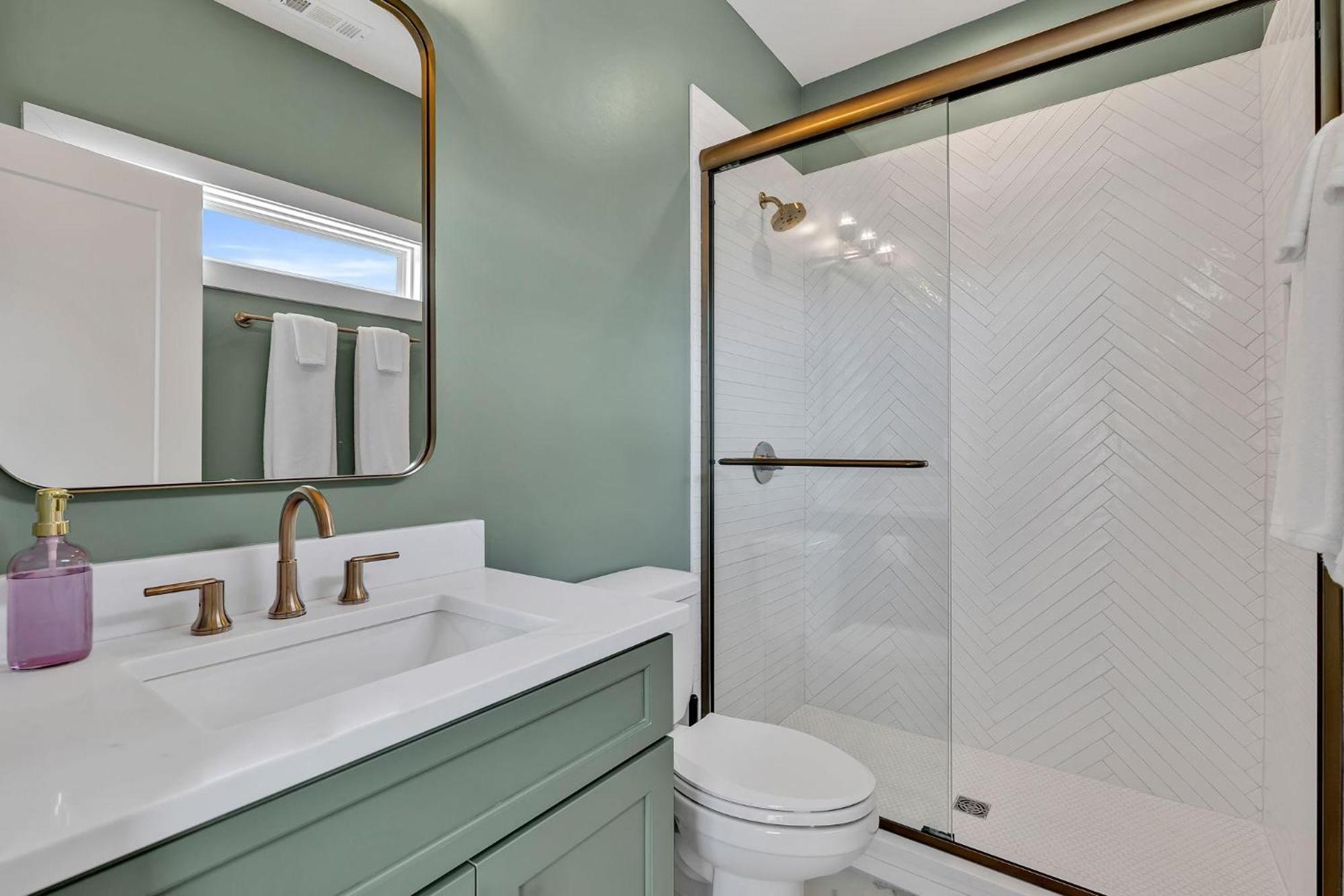 Resonant - 2 Townhomes - 2 Private Rooftop Decks Nashville